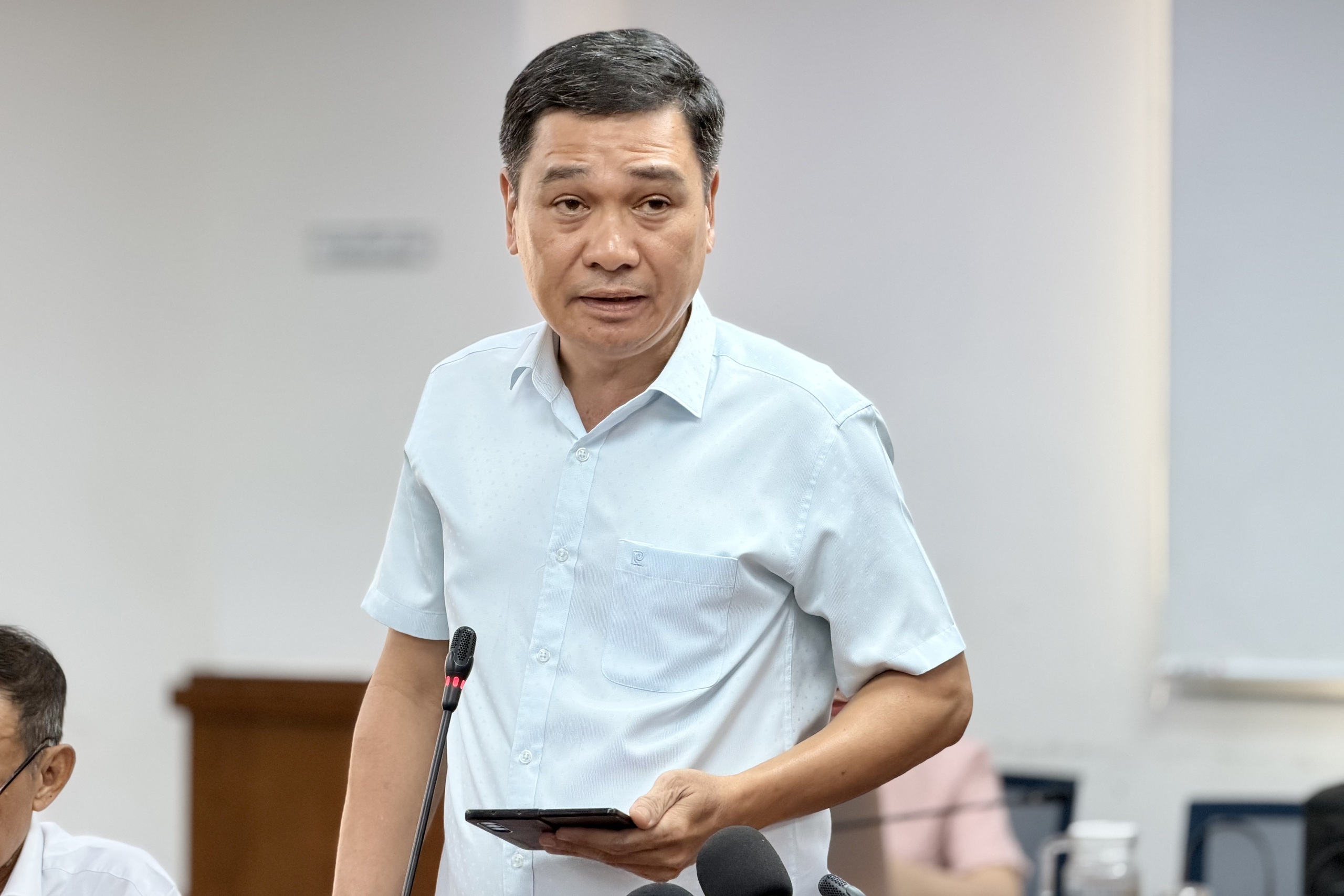 TP.HCM: Cấm xe máy qua cầu vượt 550, di dời trạm thu phí Lái Thiêu - Ảnh 1.