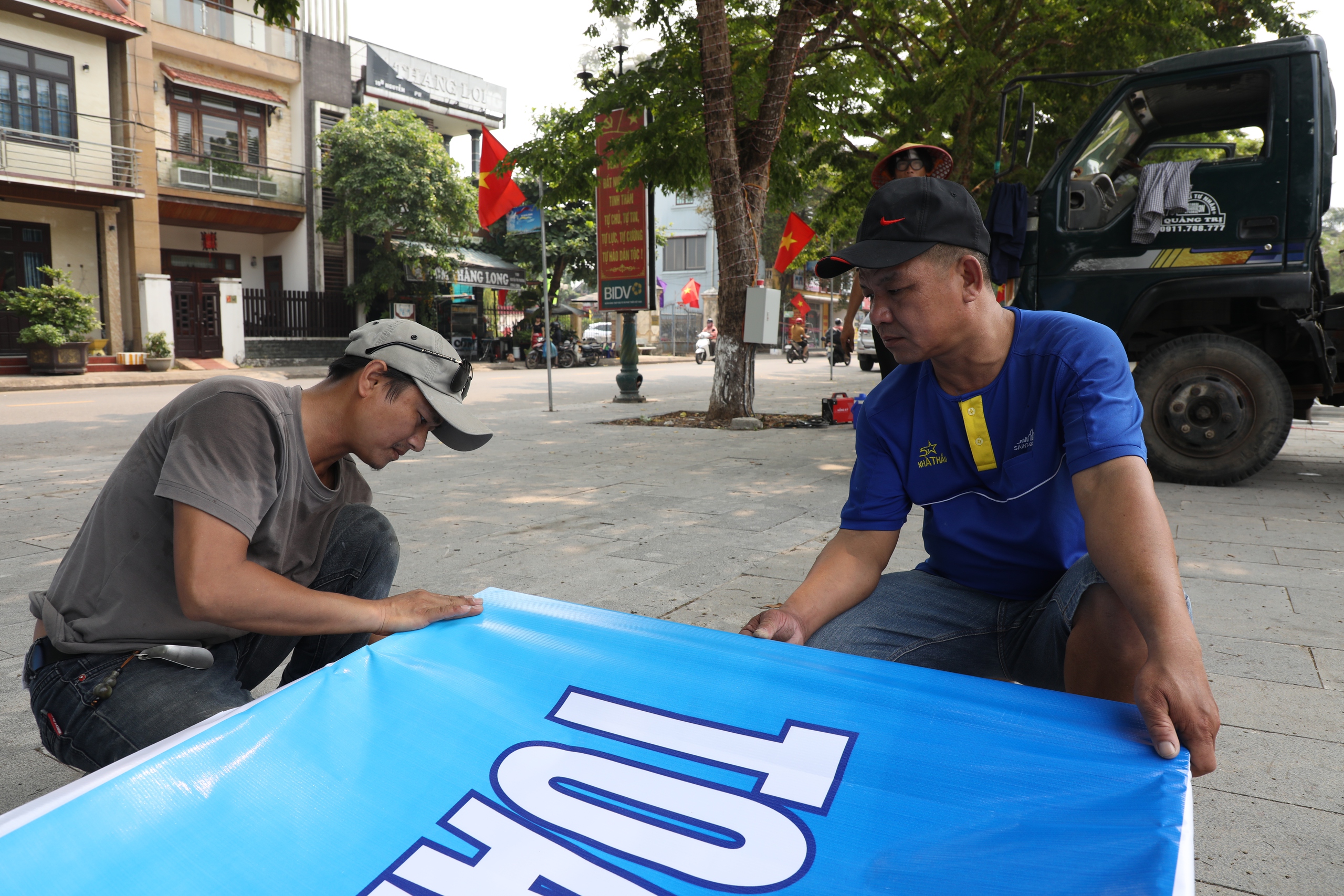 Th&agrave;nh cổ Quảng Trị 'kho&aacute;c &aacute;o mới', chờ Ng&agrave;y hội đạp xe V&igrave; h&ograve;a b&igrave;nh- Ảnh 7.