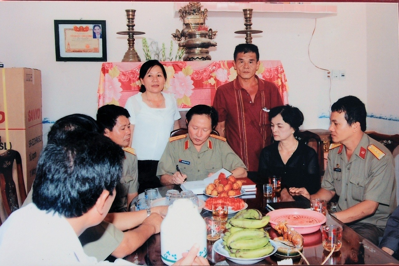 Chân dung 'má Sáu Ngẫu' được đề nghị truy tặng Anh hùng Lực lượng vũ trang nhân dân- Ảnh 6.