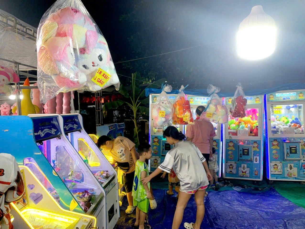 &lsquo;Thi&ecirc;n đường&rsquo; ăn uống v&agrave; mua sắm n&agrave;y đang thu h&uacute;t rất nhiều người - Ảnh 8.