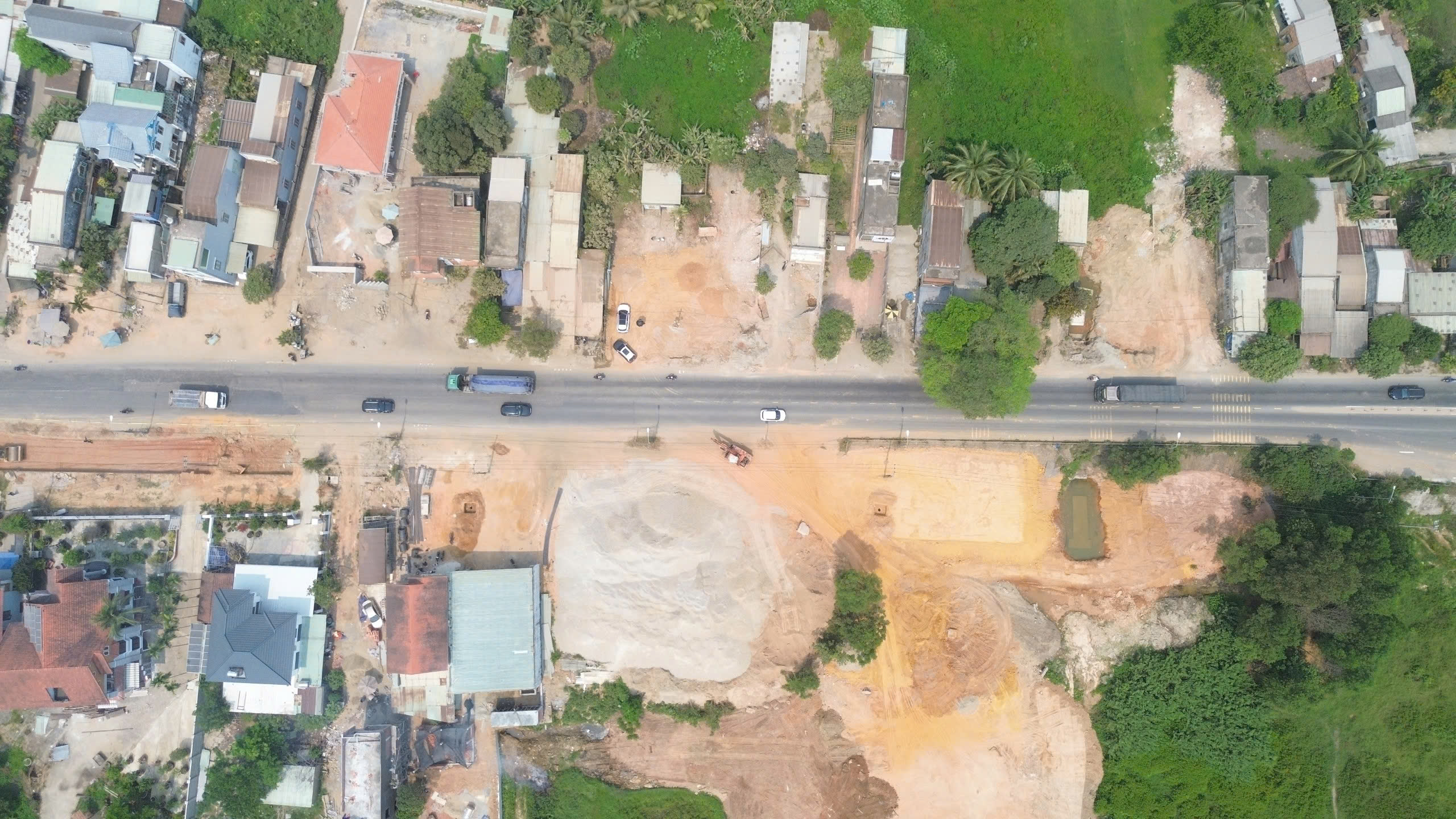 Nhiều hộ dân Đà Nẵng chưa thể an cư dù đã nhận đất tái định cư - Ảnh 2.