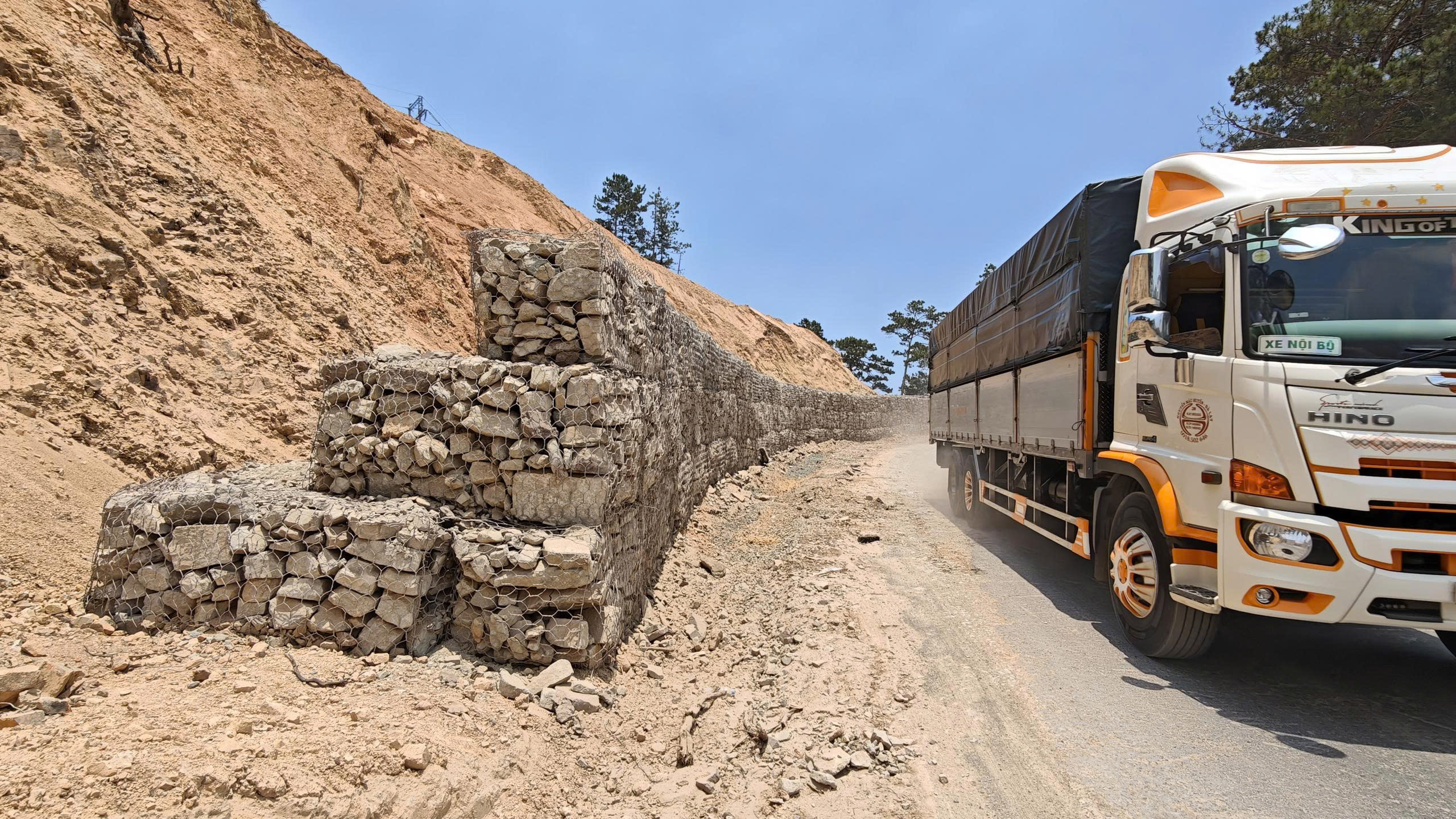 Đèo D'Ran nối Đà Lạt - Phan Rang: Vì sao ngổn ngang sau sạt lở 6 tháng? - Ảnh 10.