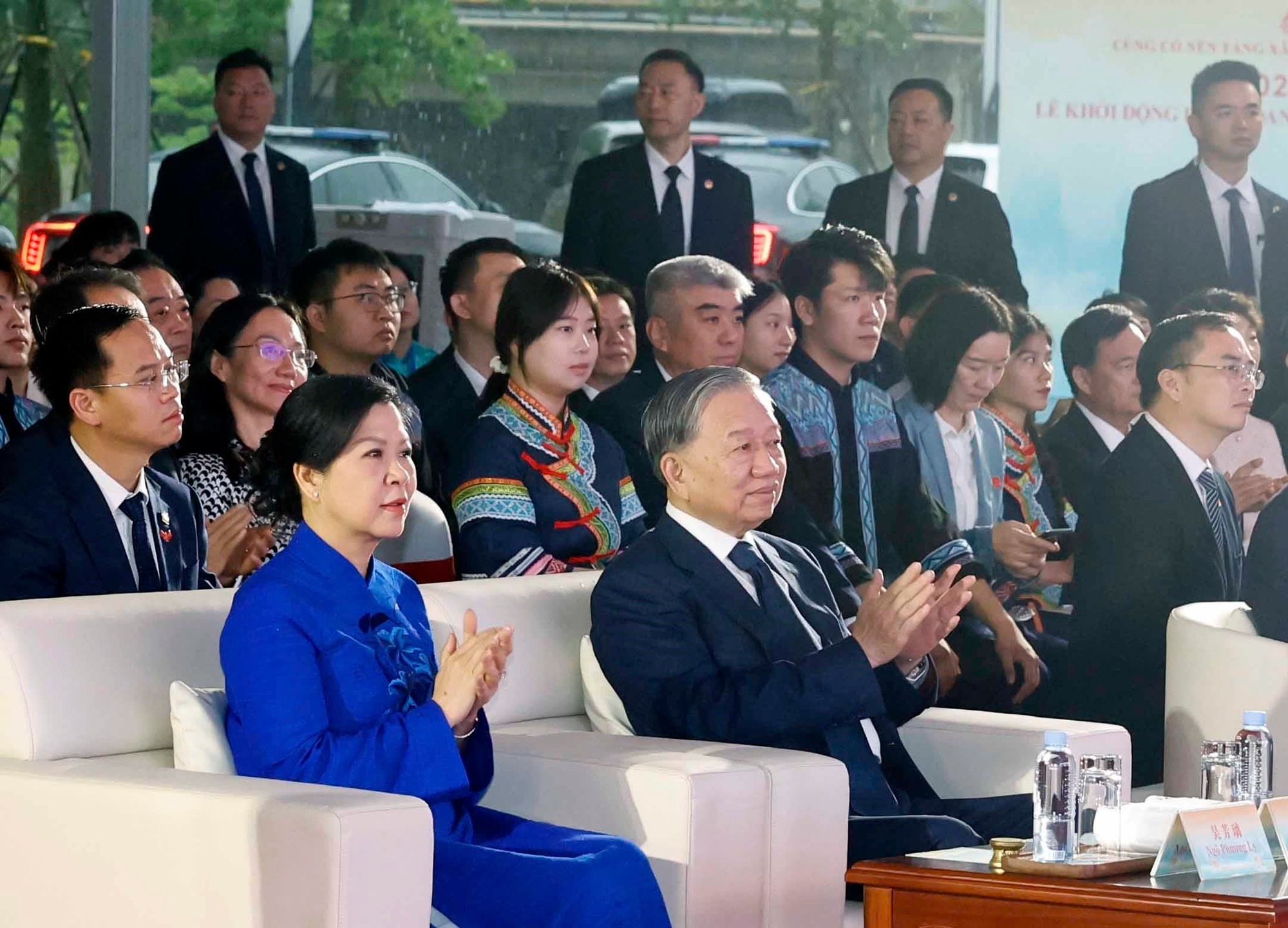 Tăng cường giao lưu nhân dân là cầu nối quan trọng cho quan hệ Việt - Trung - Ảnh 1.