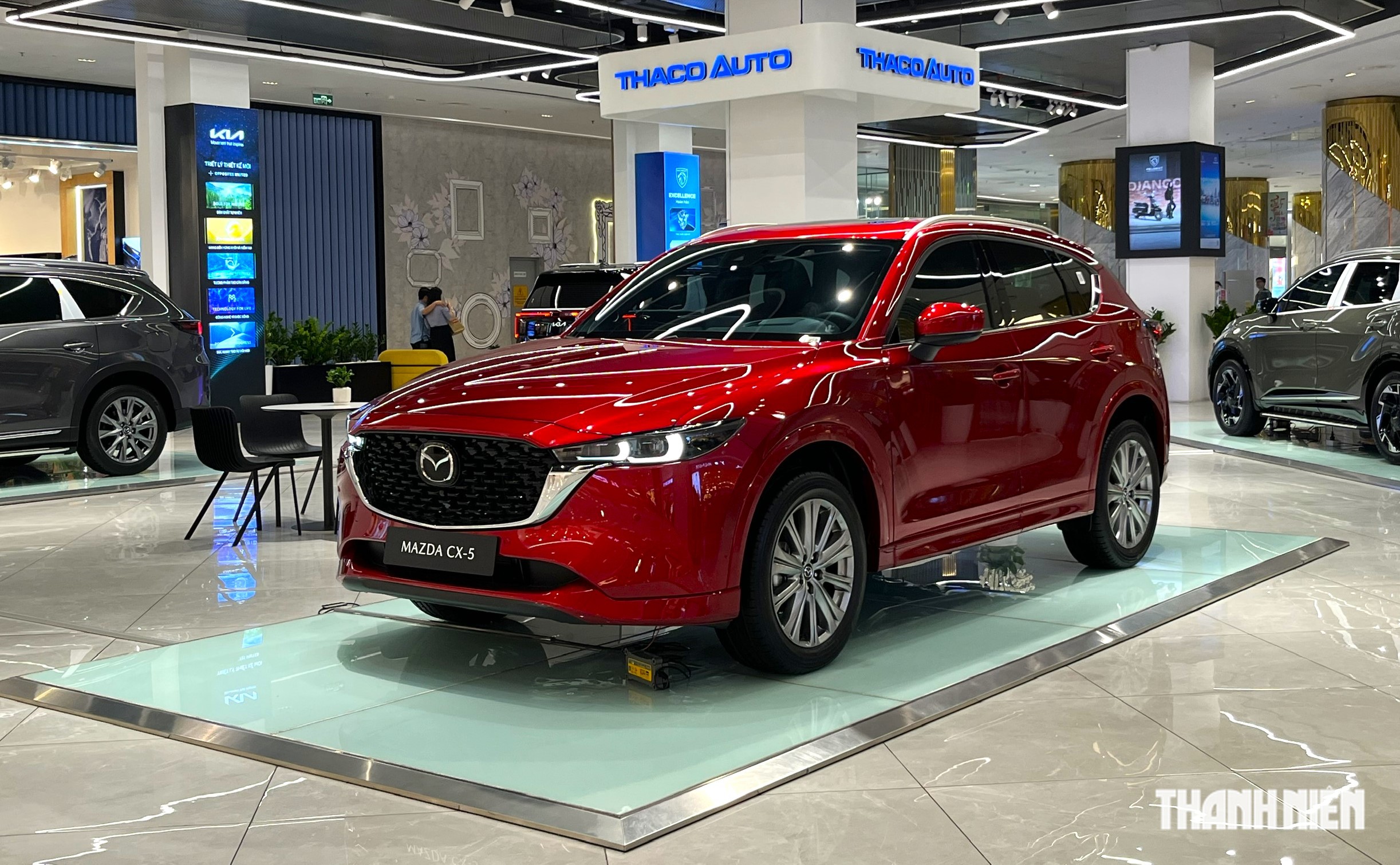 SUV, crossover cỡ trung: Mazda CX-5 giữ đỉnh, cuộc đua giảm giá ngày càng quyết liệt- Ảnh 2.