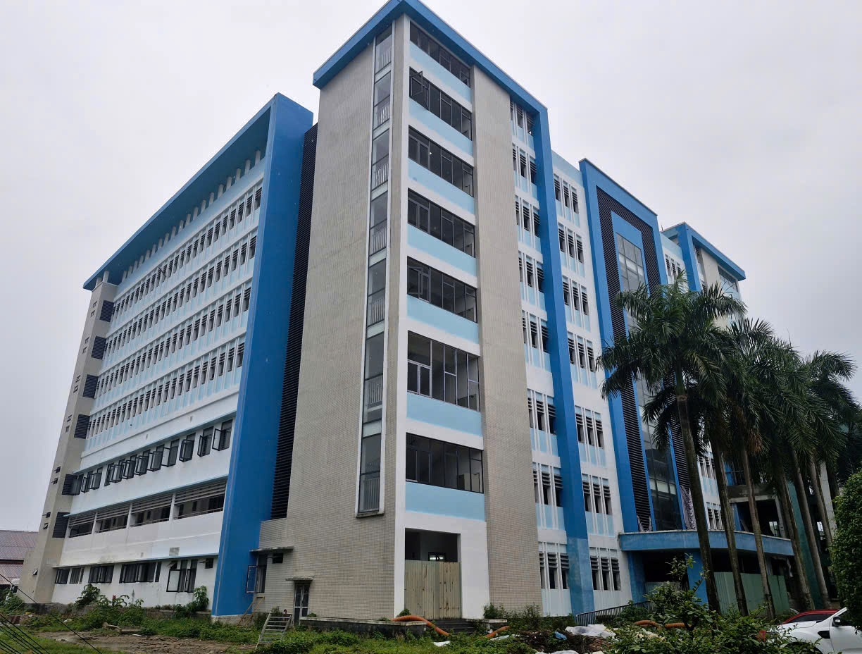 Chủ tịch Đà Nẵng ra 'tối hậu thư' cho khu điều trị trăm tỉ treo nhiều năm - Ảnh 2.