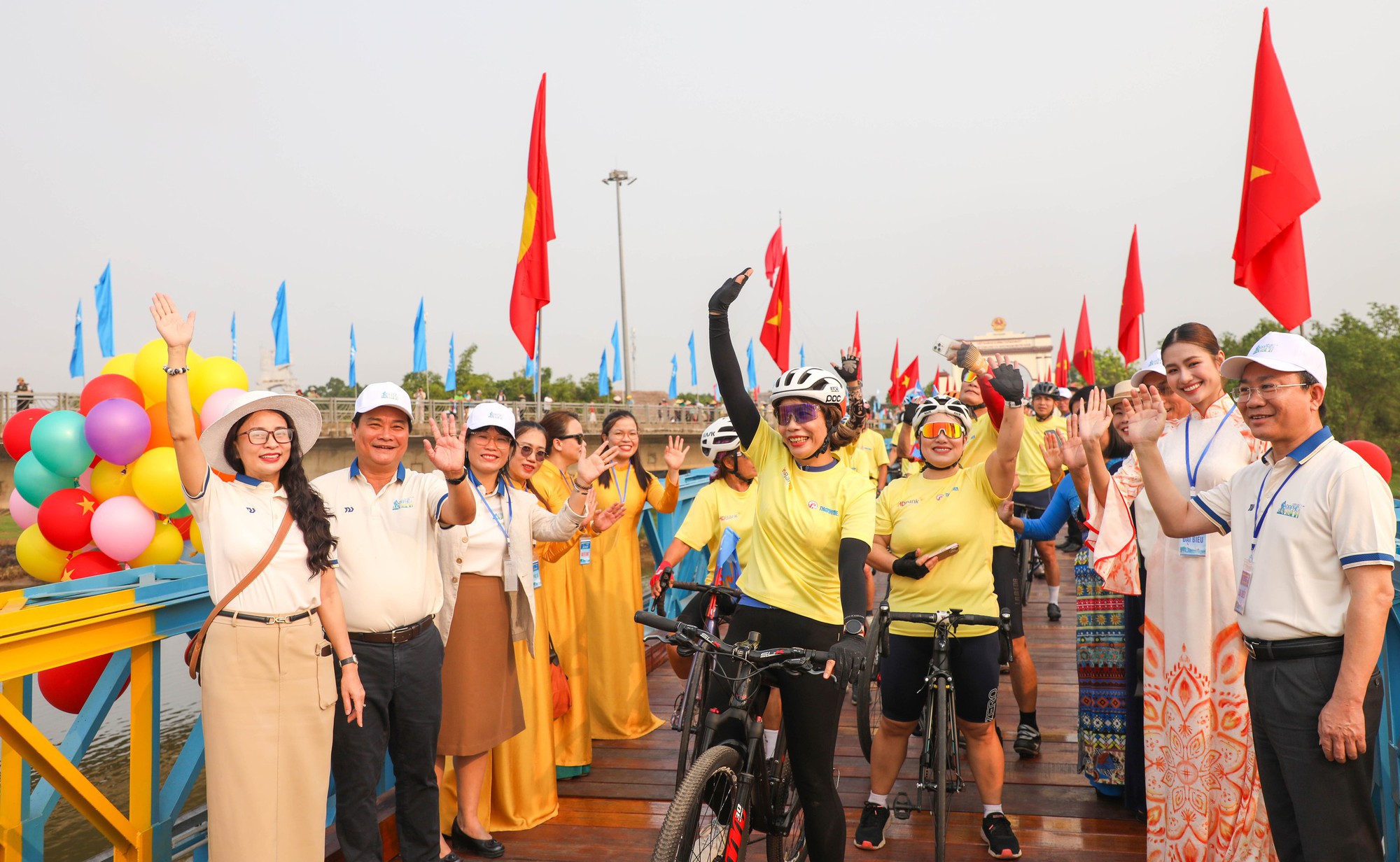 Ấn tượng hành trình Vì hòa bình trên 'đất lửa'- Ảnh 9.