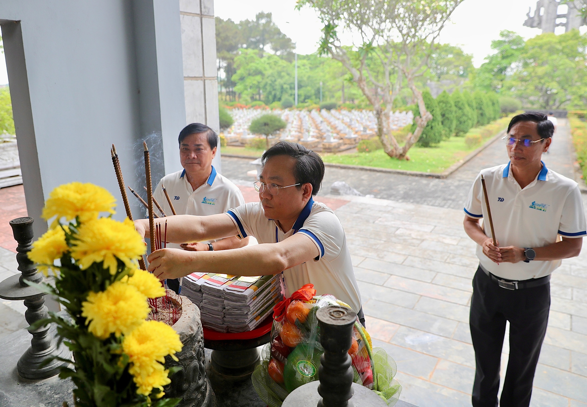 Ấn tượng h&agrave;nh tr&igrave;nh V&igrave; h&ograve;a b&igrave;nh tr&ecirc;n 'đất lửa'- Ảnh 12.