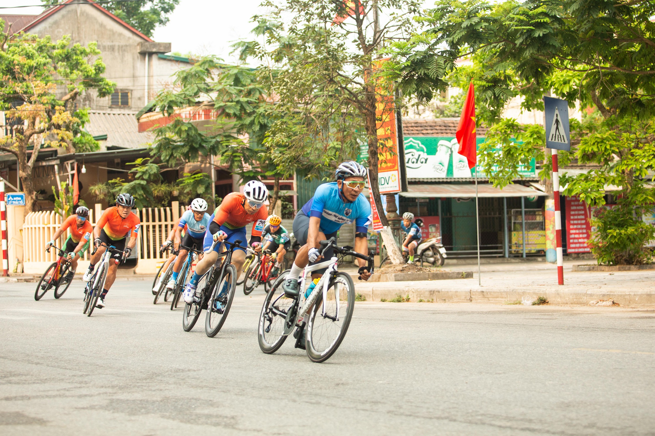 Gay cấn những v&ograve;ng đua quanh Th&agrave;nh cổ Quảng Trị- Ảnh 7.