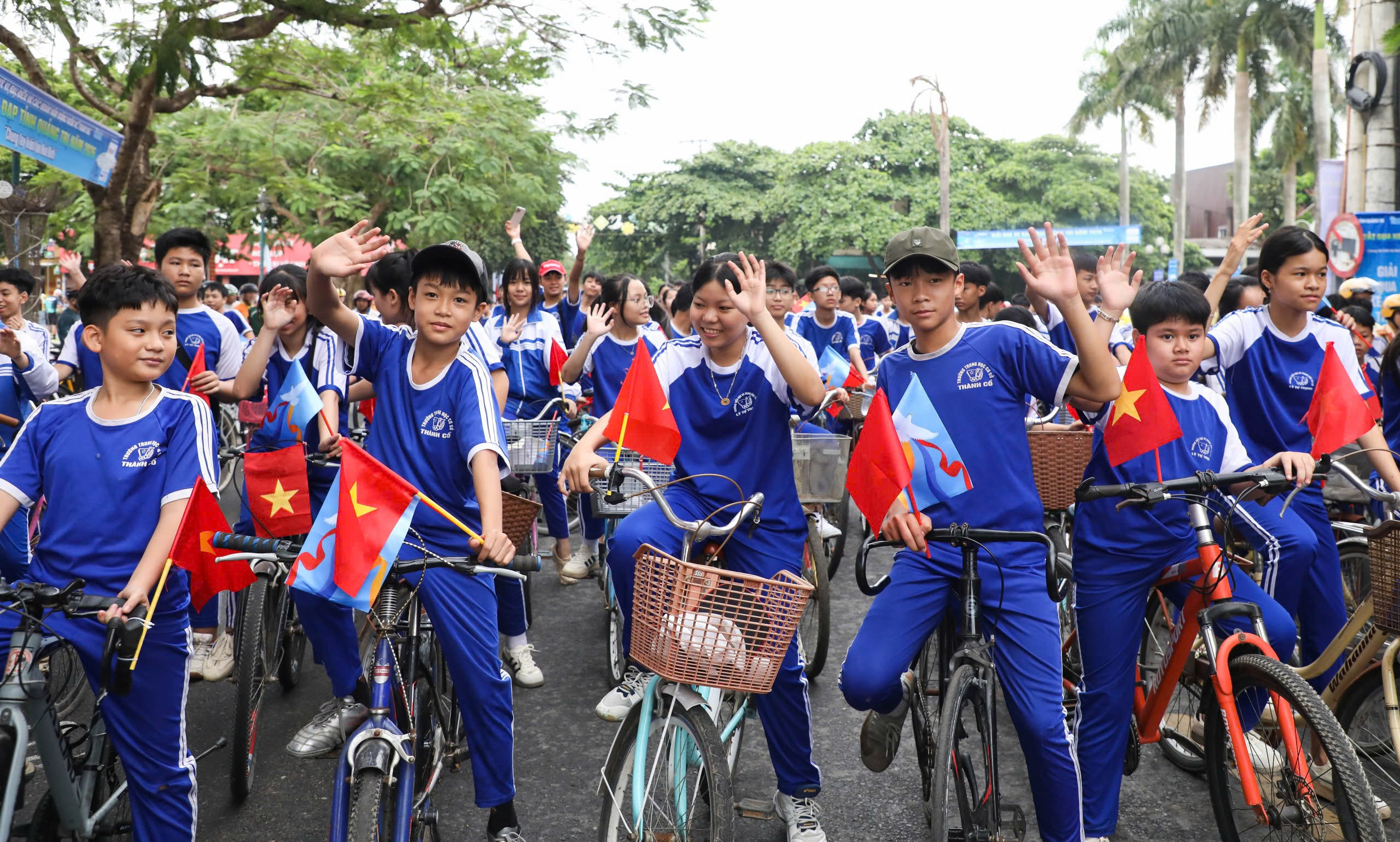 Hơn 260 cua rơ tranh t&agrave;i tại Th&agrave;nh cổ Quảng Trị, lan tỏa th&ocirc;ng điệp h&ograve;a b&igrave;nh- Ảnh 11.