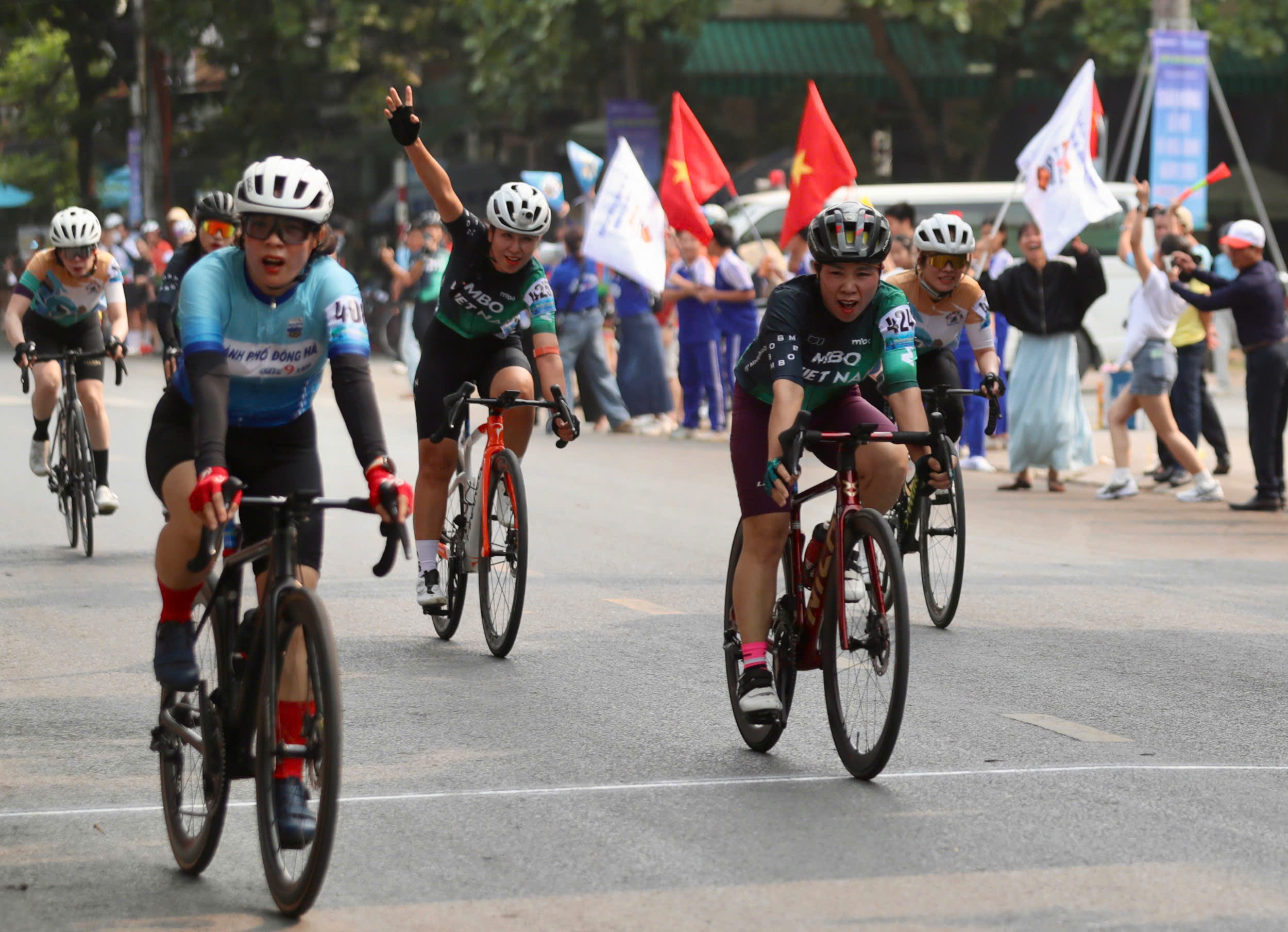 Gay cấn những v&ograve;ng đua quanh Th&agrave;nh cổ Quảng Trị- Ảnh 17.