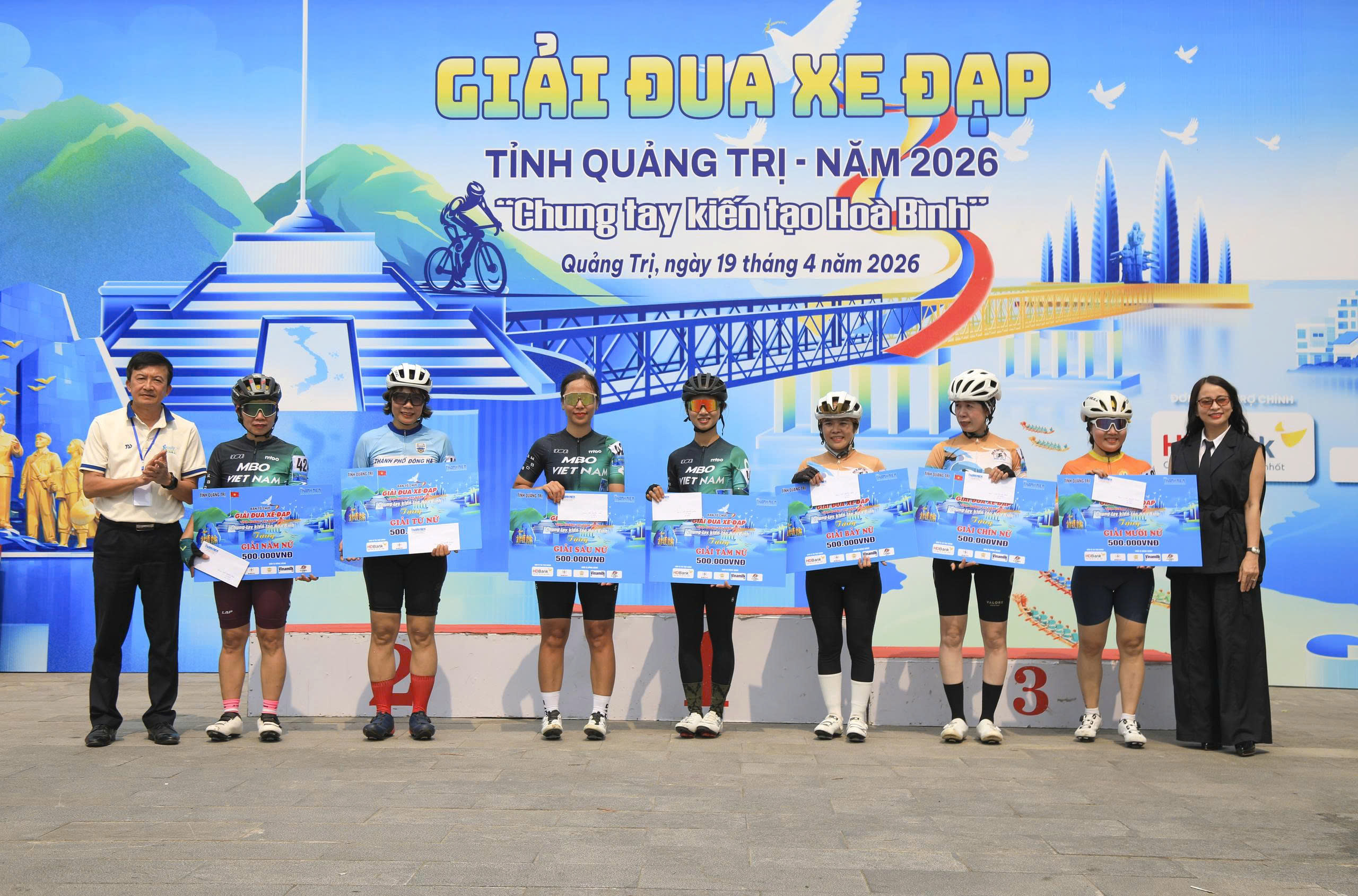 Gay cấn những v&ograve;ng đua quanh Th&agrave;nh cổ Quảng Trị- Ảnh 19.