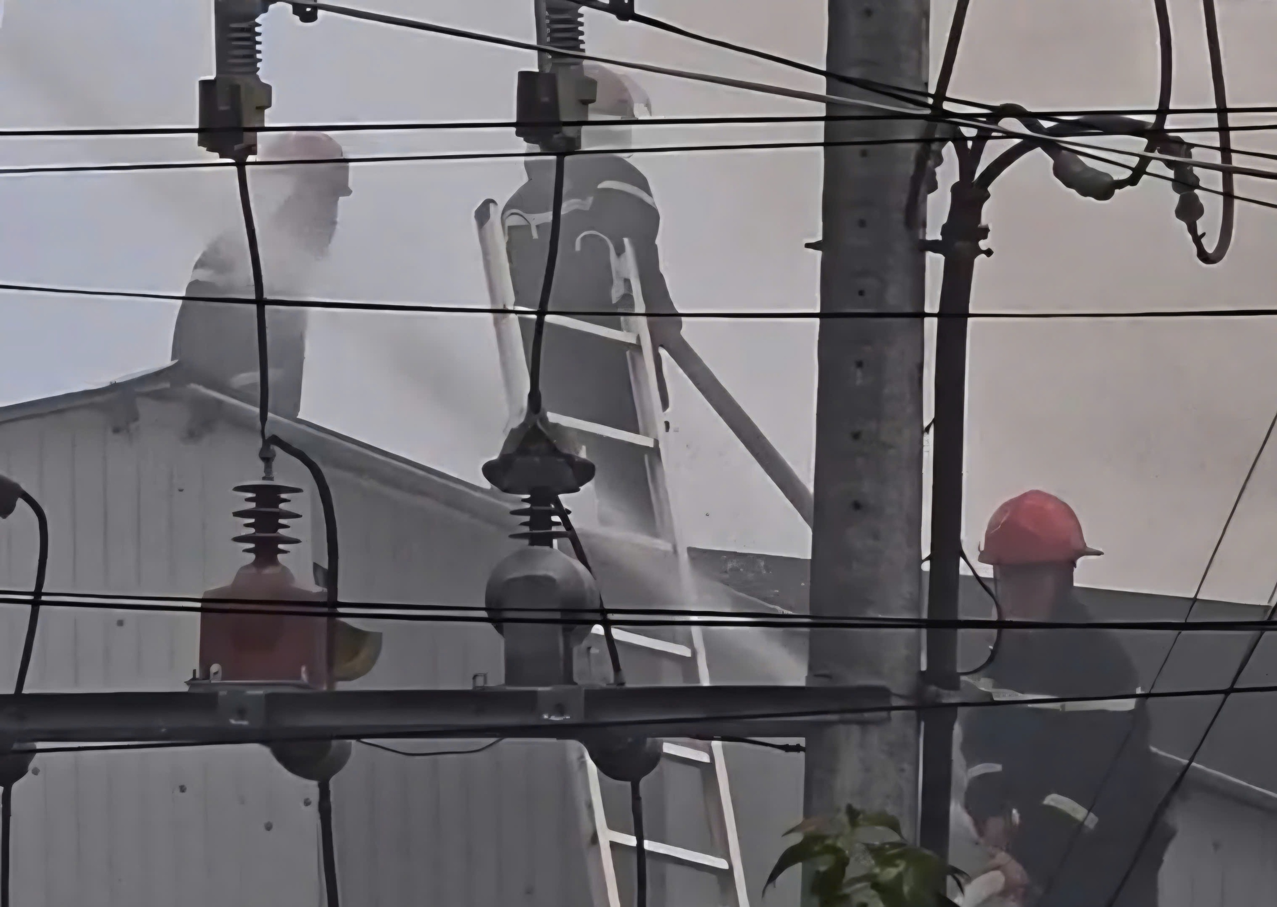 Cháy nhà ở phường Cam Ly - Đà Lạt, cả khu dân cư hoảng loạn- Ảnh 6.