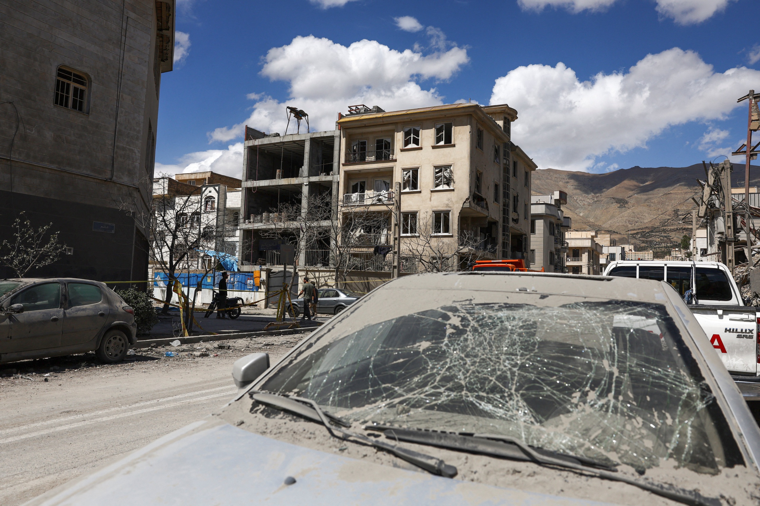 &Ocirc;ng Trump n&oacute;i Mỹ c&oacute; thể sớm r&uacute;t khỏi cuộc chiến với Iran, đe dọa rời NATO - Ảnh 1.