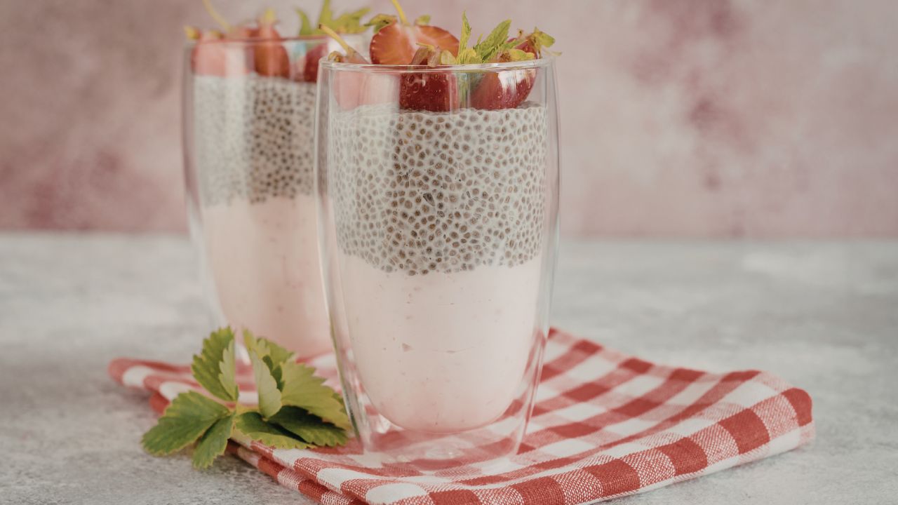 T&aacute;c dụng kh&ocirc;ng ngờ của hạt chia đến sức khỏe con người - Ảnh 1.