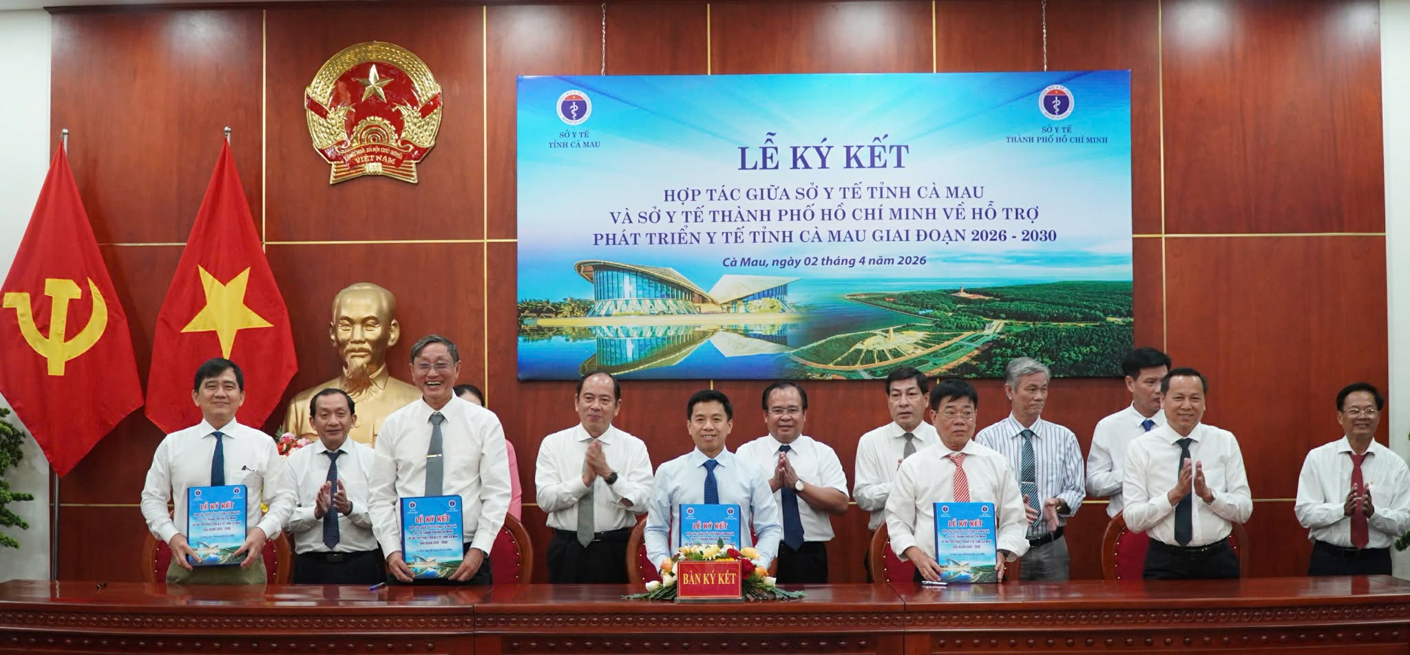 Cà Mau "đặt hàng" TP.HCM đào tạo y bác sĩ giỏi để nâng chất khám chữa bệnh - Ảnh 3.