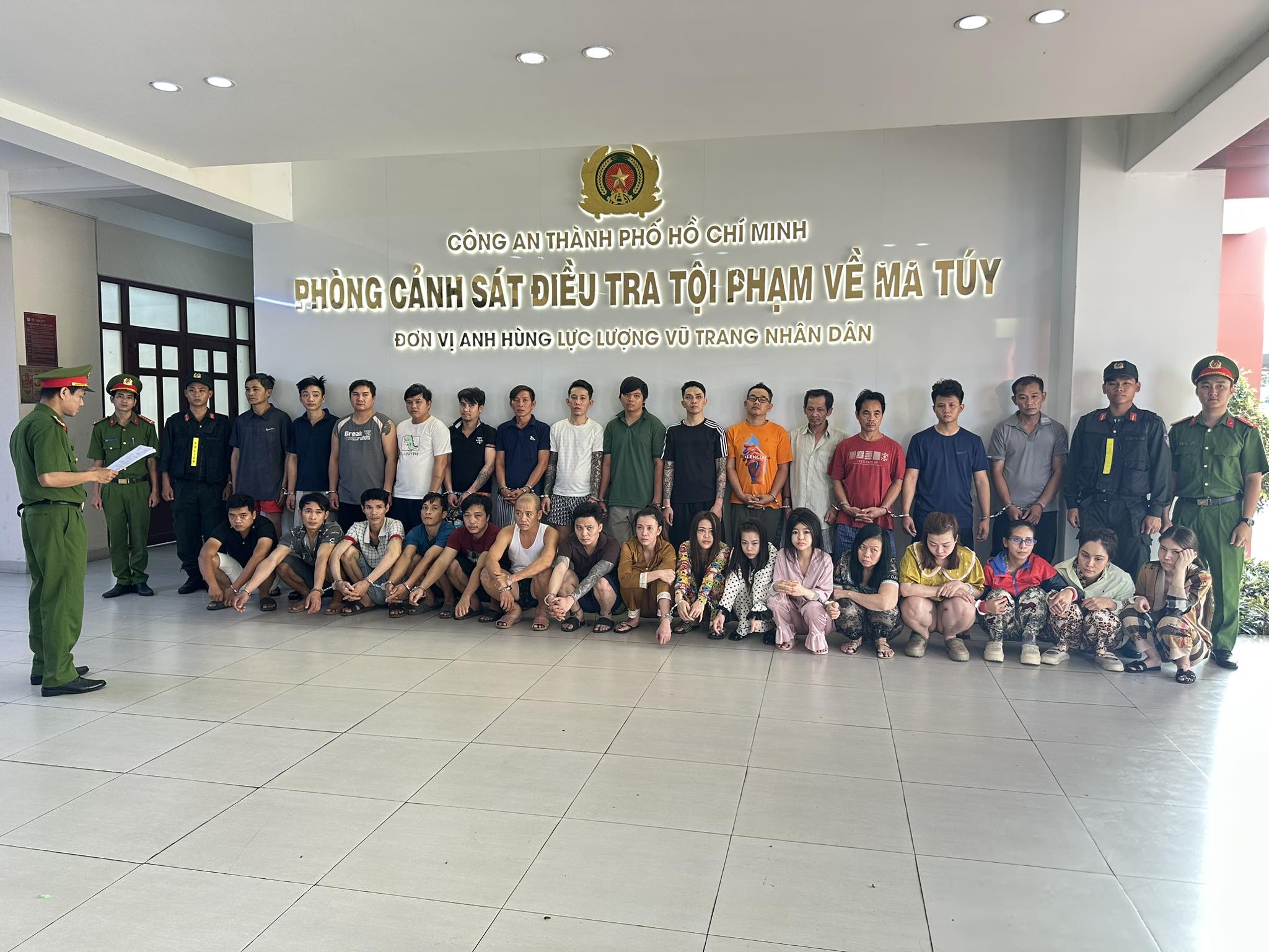 Chuyên án VA726D: Lộ đường dây ma túy gia đình liên tỉnh, tang vật 'khủng' - Ảnh 1.