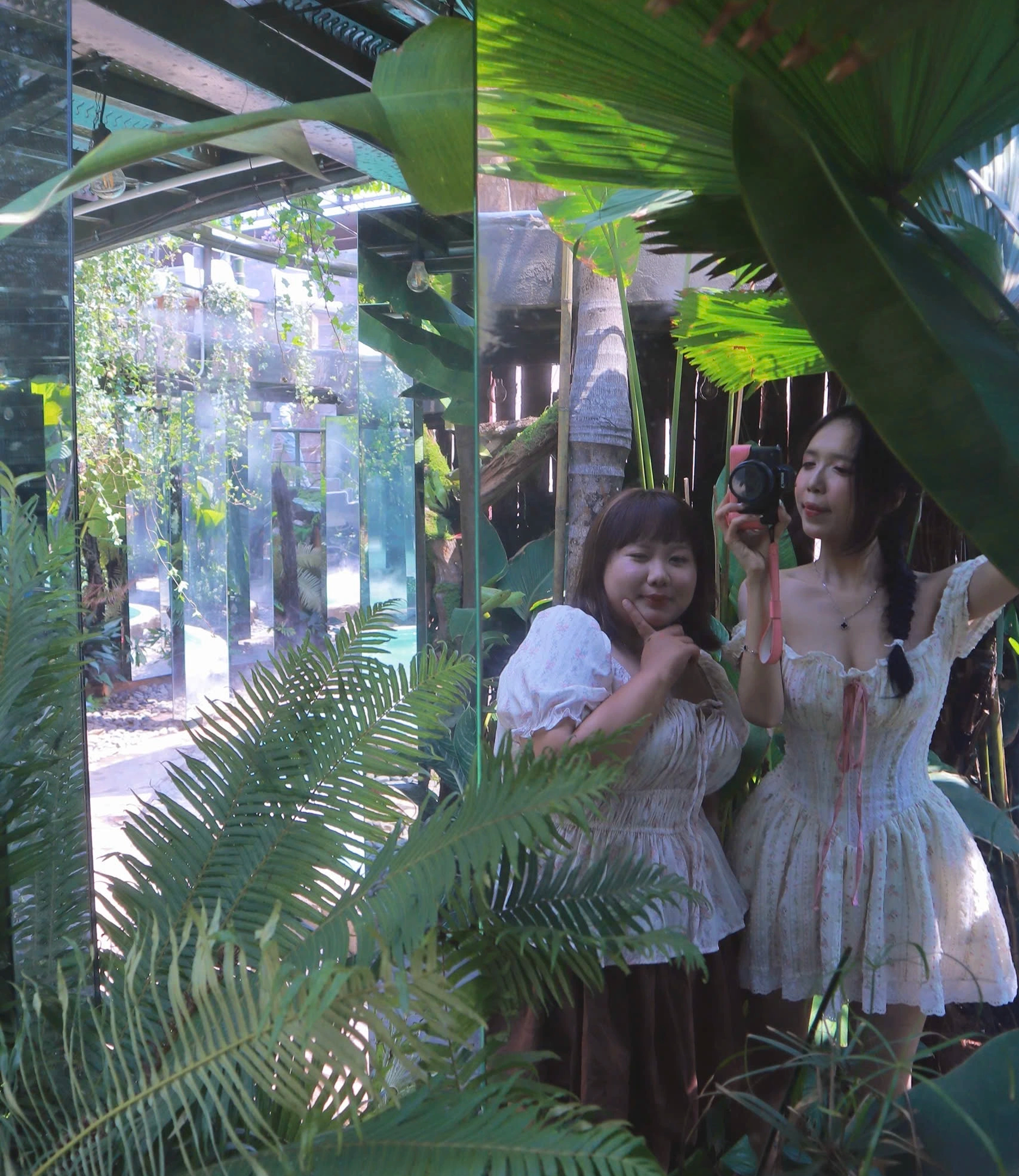 Giới trẻ TP.HCM rủ nhau 'lạc v&agrave;o rừng' tại qu&aacute;n c&agrave; ph&ecirc; rộng hơn 1.000 m&sup2; - Ảnh 7.