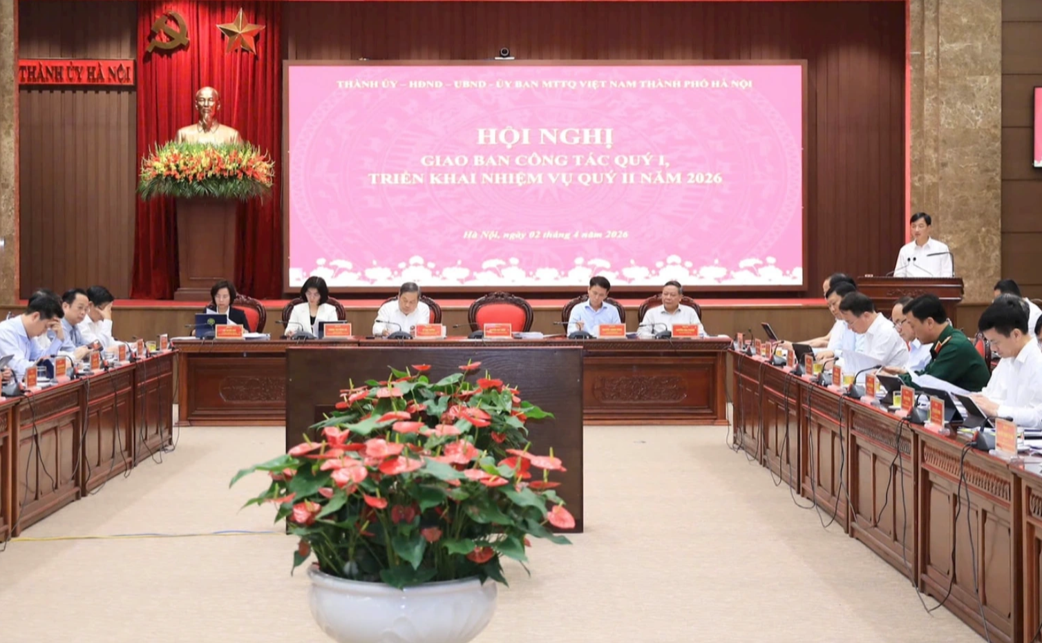 Hà Nội sẽ trừ KPI lãnh đạo xã, phường nếu để địa bàn xảy ra 'điểm nóng' - Ảnh 1.