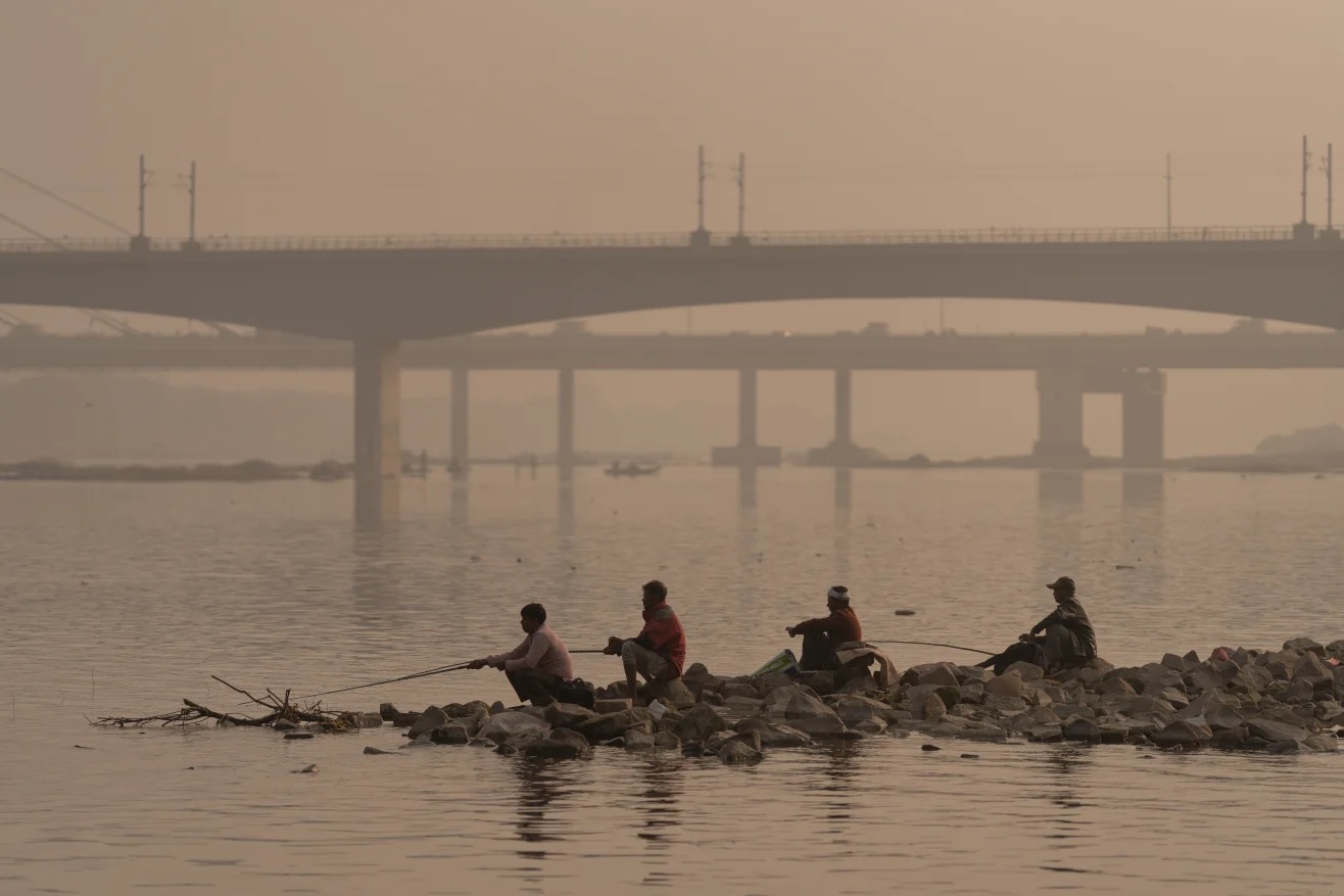 Bên trong thành phố ô nhiễm nhất thế giới, nơi hít thở cũng khó khăn- Ảnh 3. Bên trong thành phố ô nhiễm nhất thế giới, nơi hít thở cũng khó khăn- Ảnh 3.