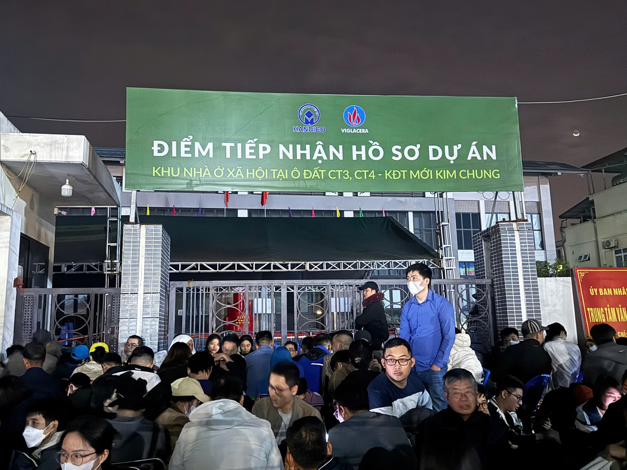 Có nên nới trần thu nhập mua nhà ở xã hội lên 50 triệu đồng tháng? - Ảnh 1.