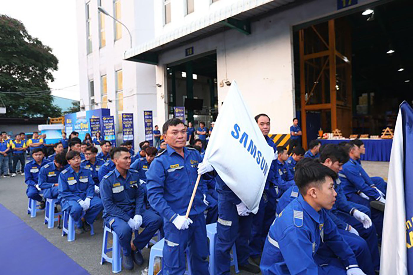 Thợ Điện Máy XANH: Khi sự tận tâm được khẳng định qua tay nghề chuẩn hãng - Ảnh 3.