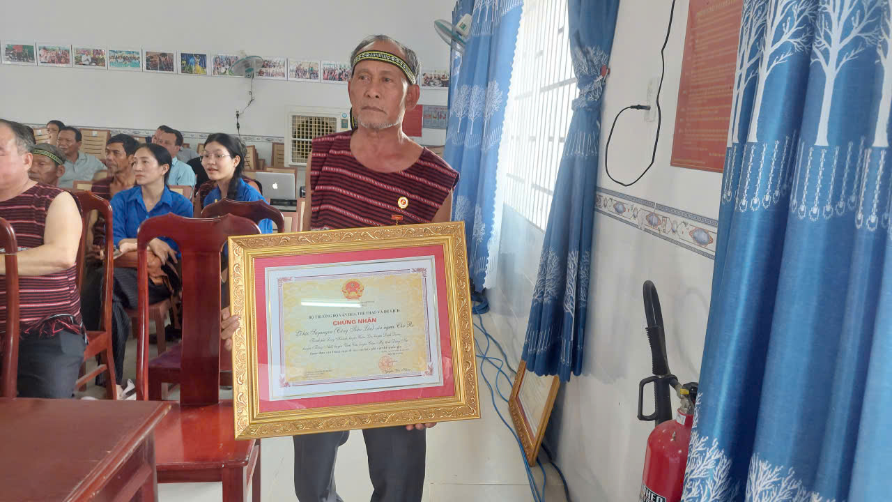 Đồng Nai c&ocirc;ng bố di sản văn h&oacute;a phi vật thể quốc gia lễ hội Sayangva- Ảnh 3.