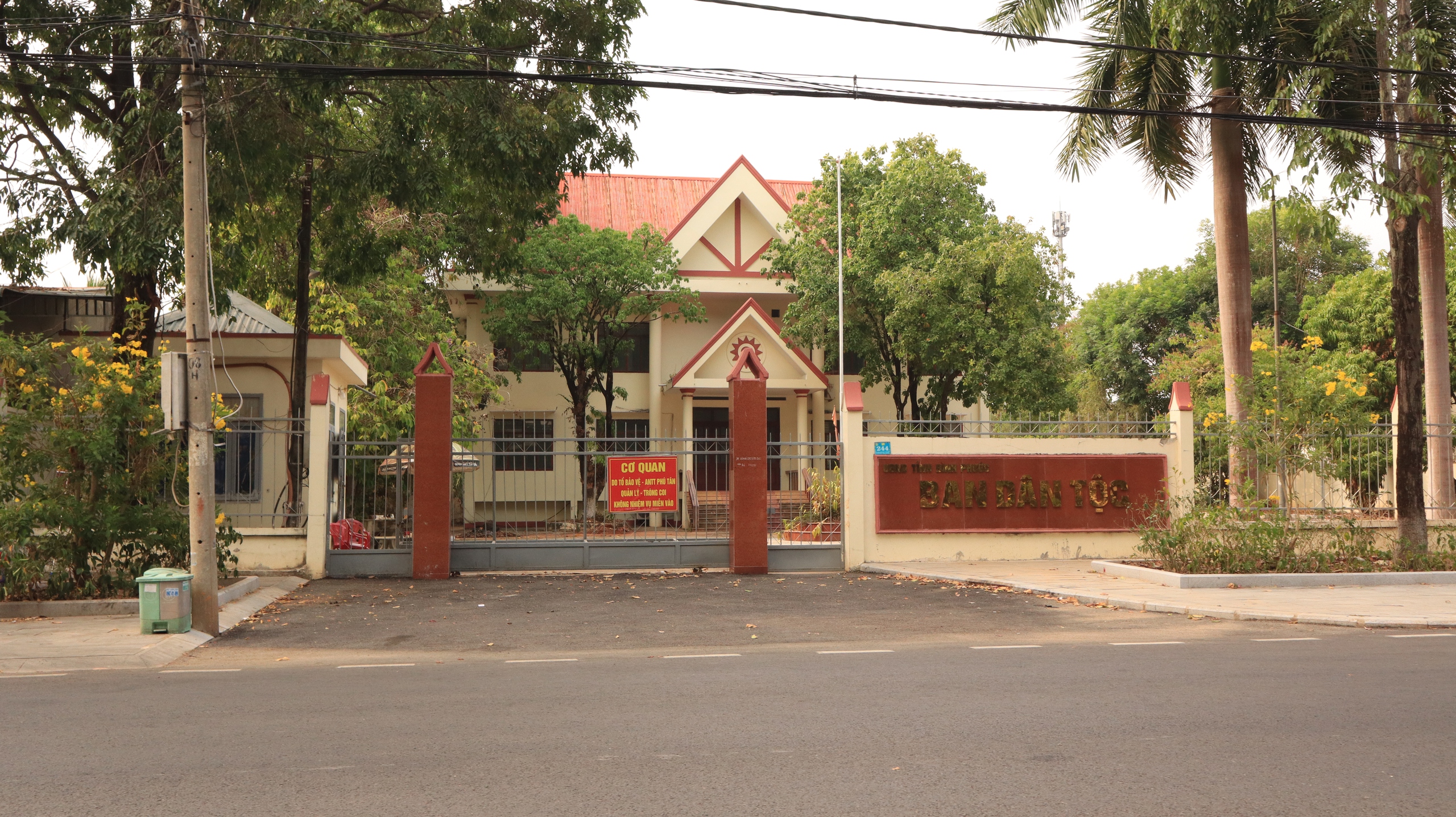 C&aacute;c trụ sở ở Trung t&acirc;m h&agrave;nh ch&iacute;nh tỉnh B&igrave;nh Phước cũ được sử dụng ra sao? - Ảnh 3.