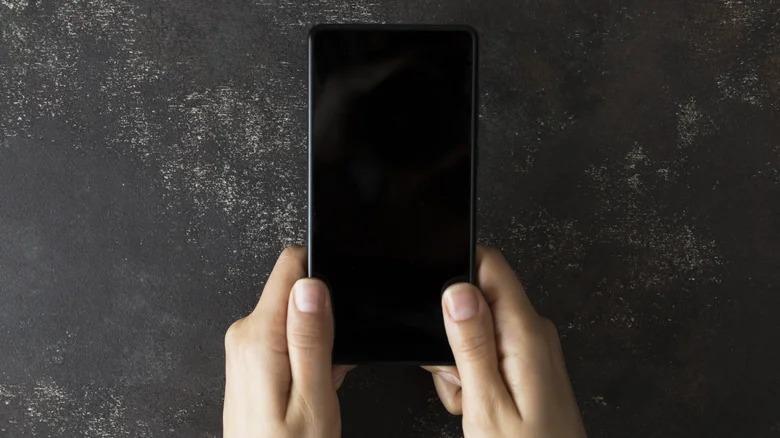 Tuyệt chiêu 'hồi sinh' smartphone Android bật không lên nguồn, màn hình tối đen - Ảnh 1.