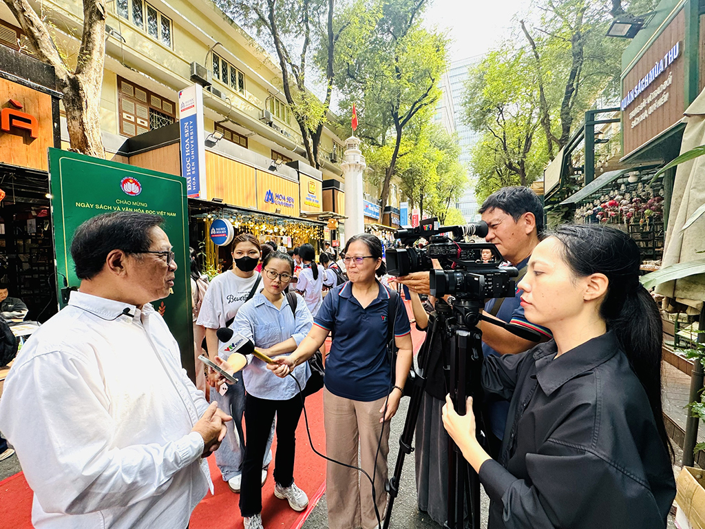 Th&aacute;ch thức văn h&oacute;a trong kỷ nguy&ecirc;n số- Ảnh 4.