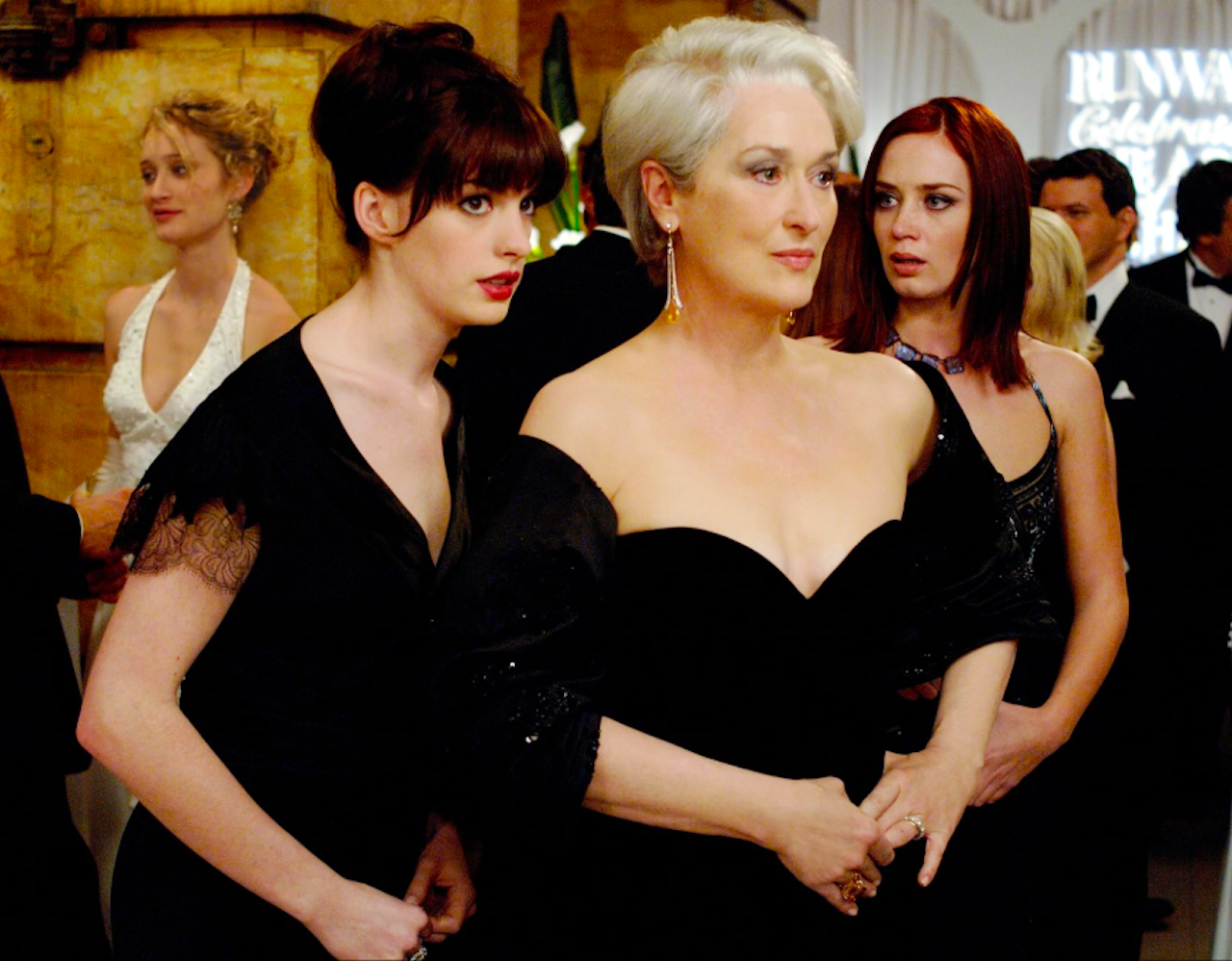 Anne Hathaway cùng dàn sao 'Yêu nữ thích hàng hiệu' sau 20 năm - Ảnh 1.