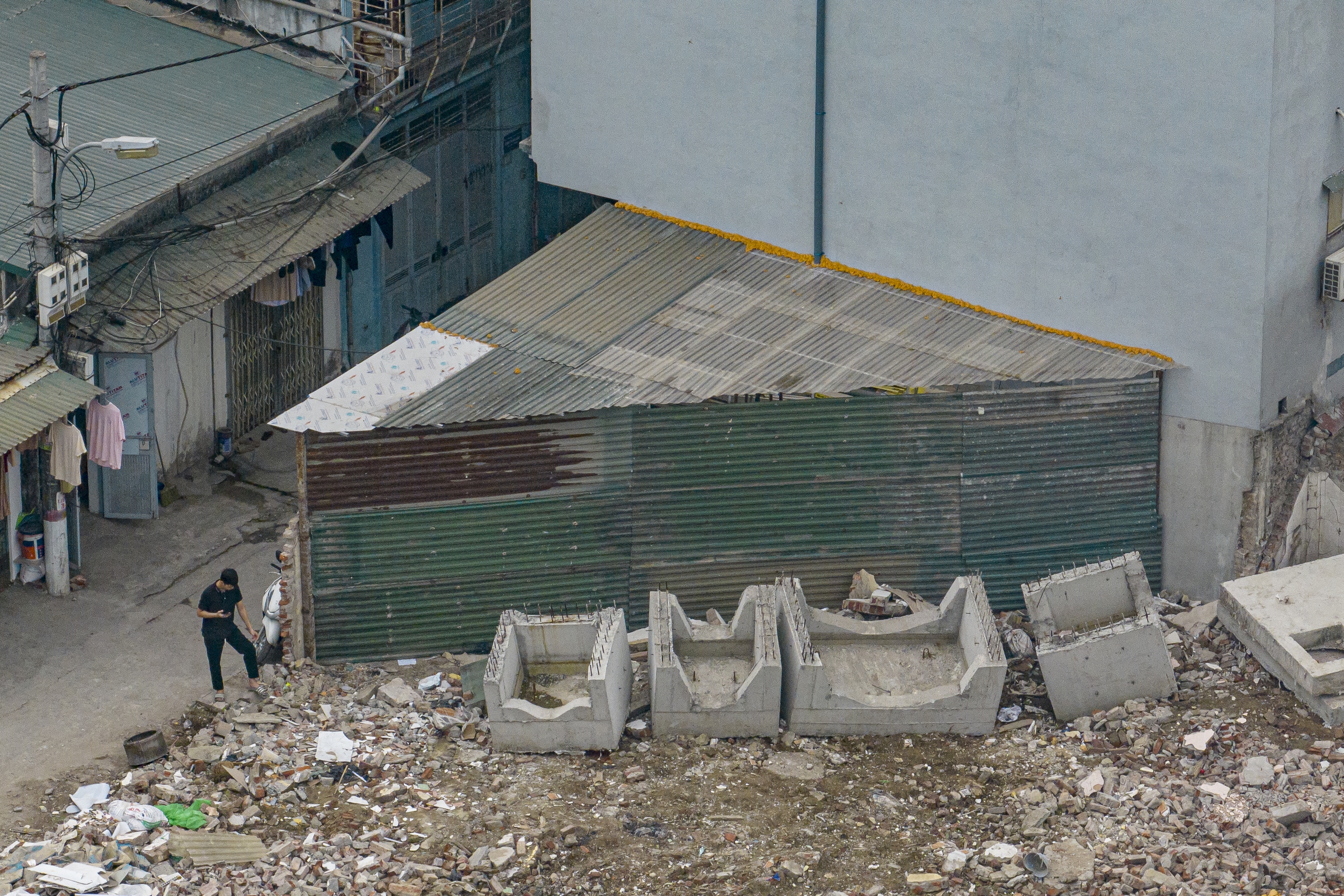 Nhà 'siêu mỏng, siêu méo' tái diễn tại Hà  - Ảnh 1.