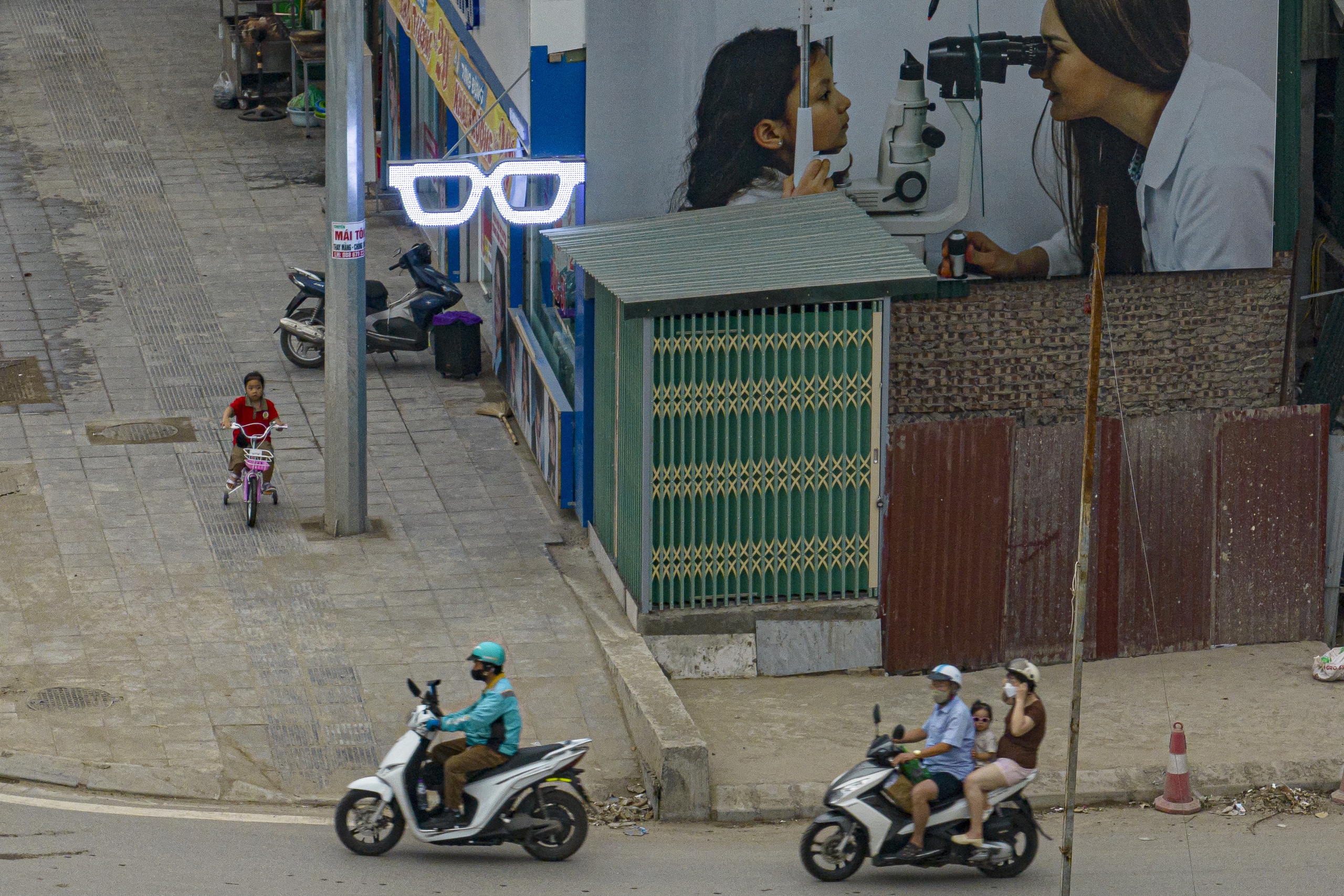 Nhà 'siêu mỏng, siêu méo' tái diễn tại Hà  - Ảnh 5.