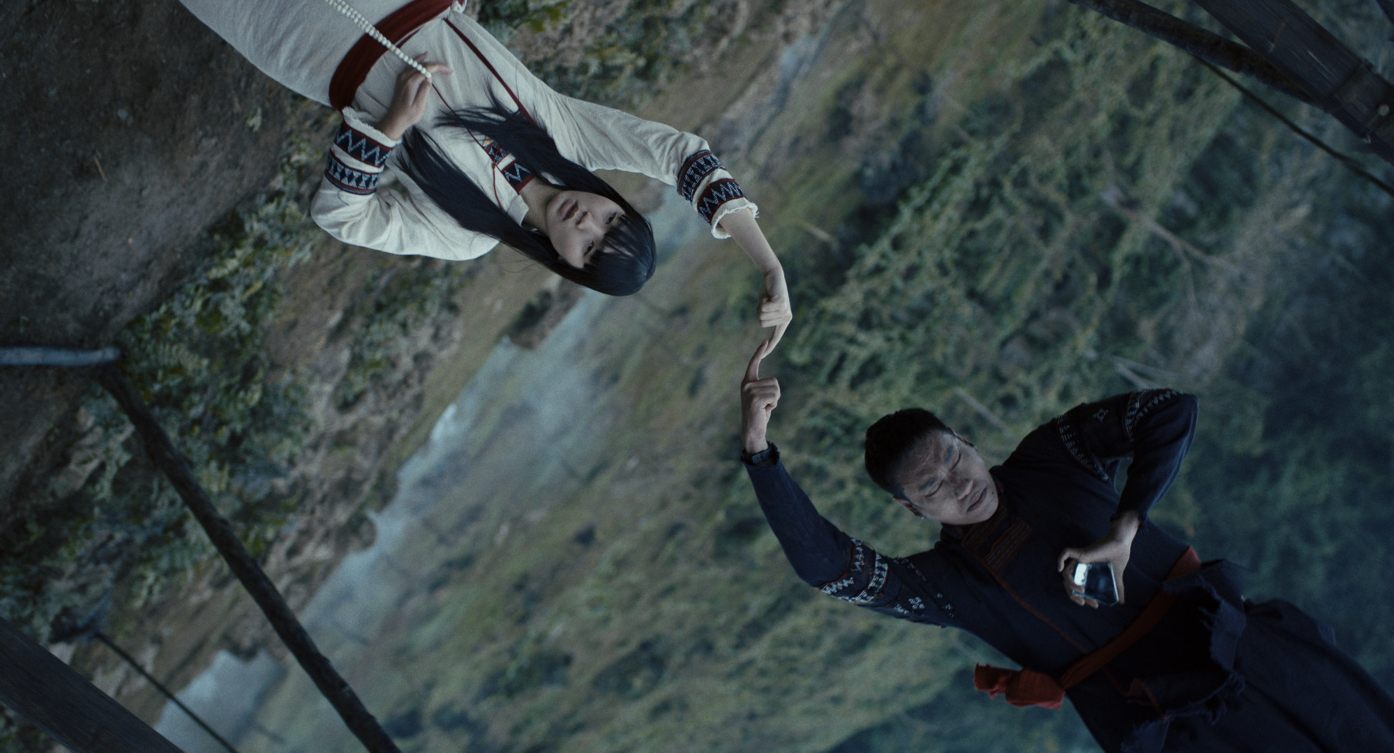 Vì sao phim kinh dị về Phí Phông gây ‘sốt’ tại phòng vé? - Ảnh 1.