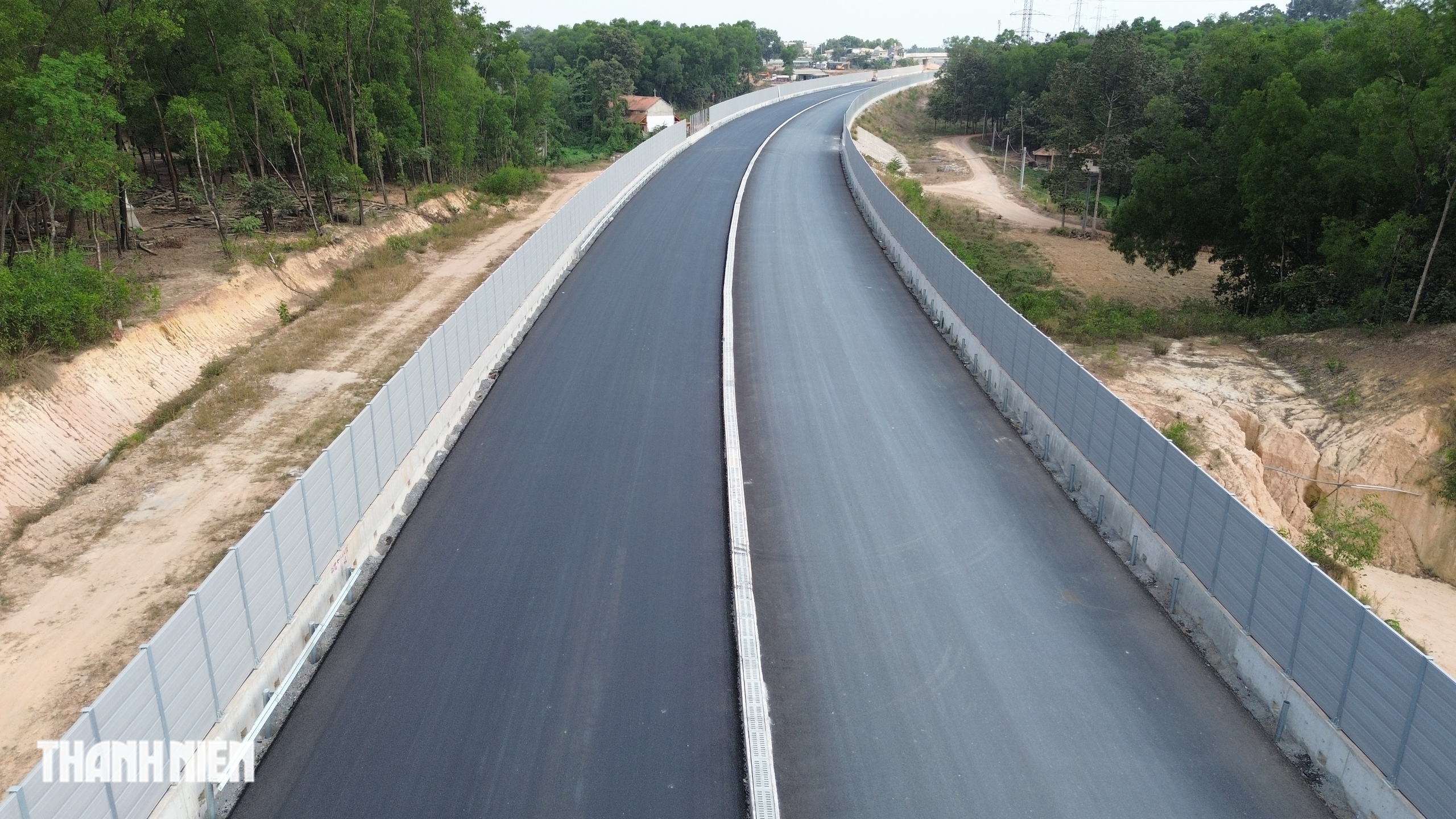 Th&ocirc;ng xe cao tốc Bi&ecirc;n H&ograve;a - Vũng T&agrave;u trước 30.4 - Ảnh 13.