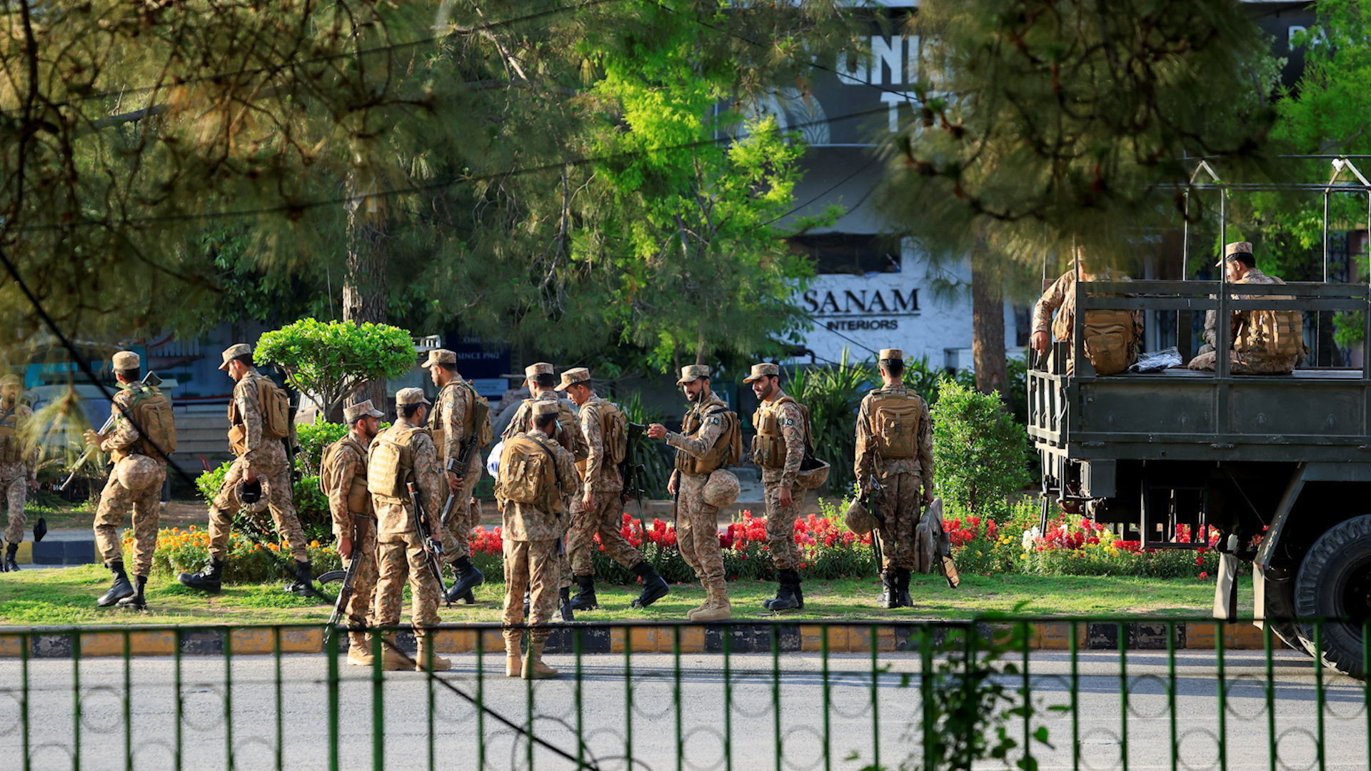 Thời gian ngừng bắn sắp hết, Mỹ lạc quan d&ugrave; Iran chưa chắc chắn đ&agrave;m ph&aacute;n - Ảnh 1.