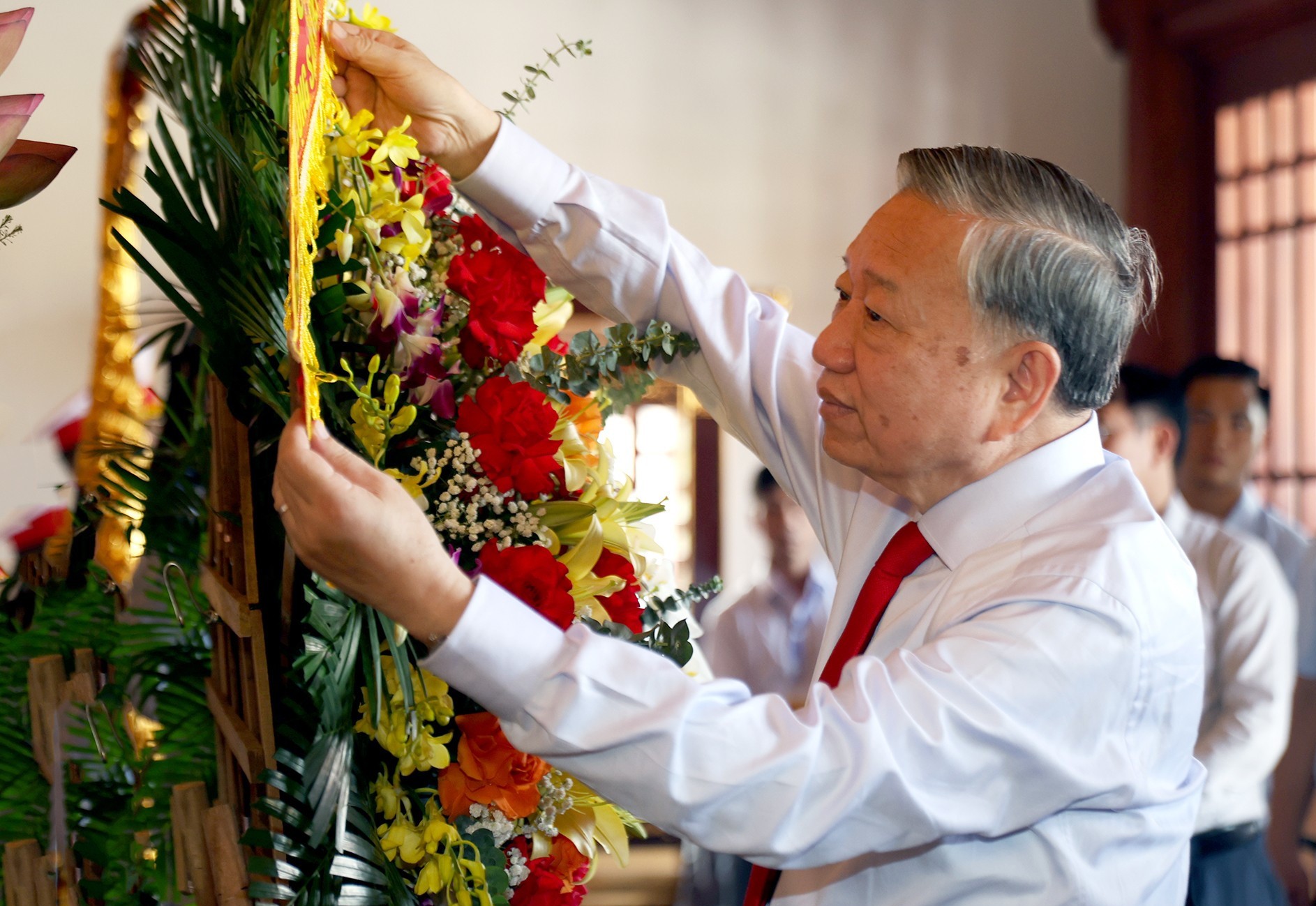 Lễ kỷ niệm 120 năm Ng&agrave;y sinh cố Tổng B&iacute; thư H&agrave; Huy Tập - Ảnh 1.