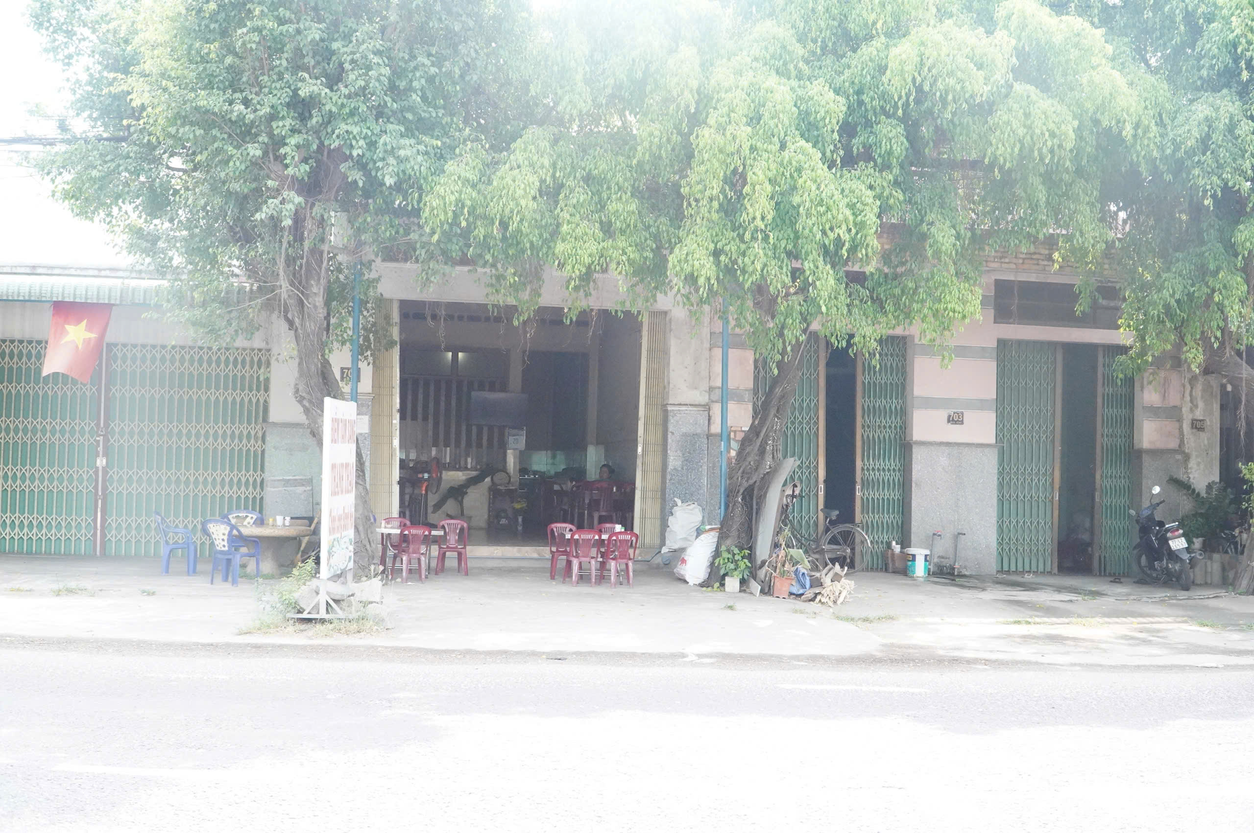 Công an làm việc với người đàn ông hành hung phụ nữ ở Quy Nhơn- Ảnh 2.