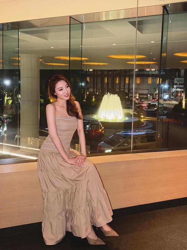 Cuộc sống sang chảnh của &Aacute; hậu Hồng K&ocirc;ng sau ly h&ocirc;n đại gia hơn 40 tuổi - Ảnh 2.