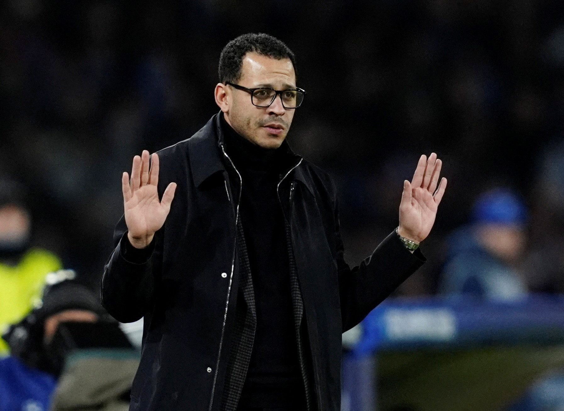 Chelsea &lsquo;trảm tướng&rsquo; ch&oacute;ng v&aacute;nh: HLV Liam Rosenior mất ghế chỉ sau hơn 100 ng&agrave;y- Ảnh 1.