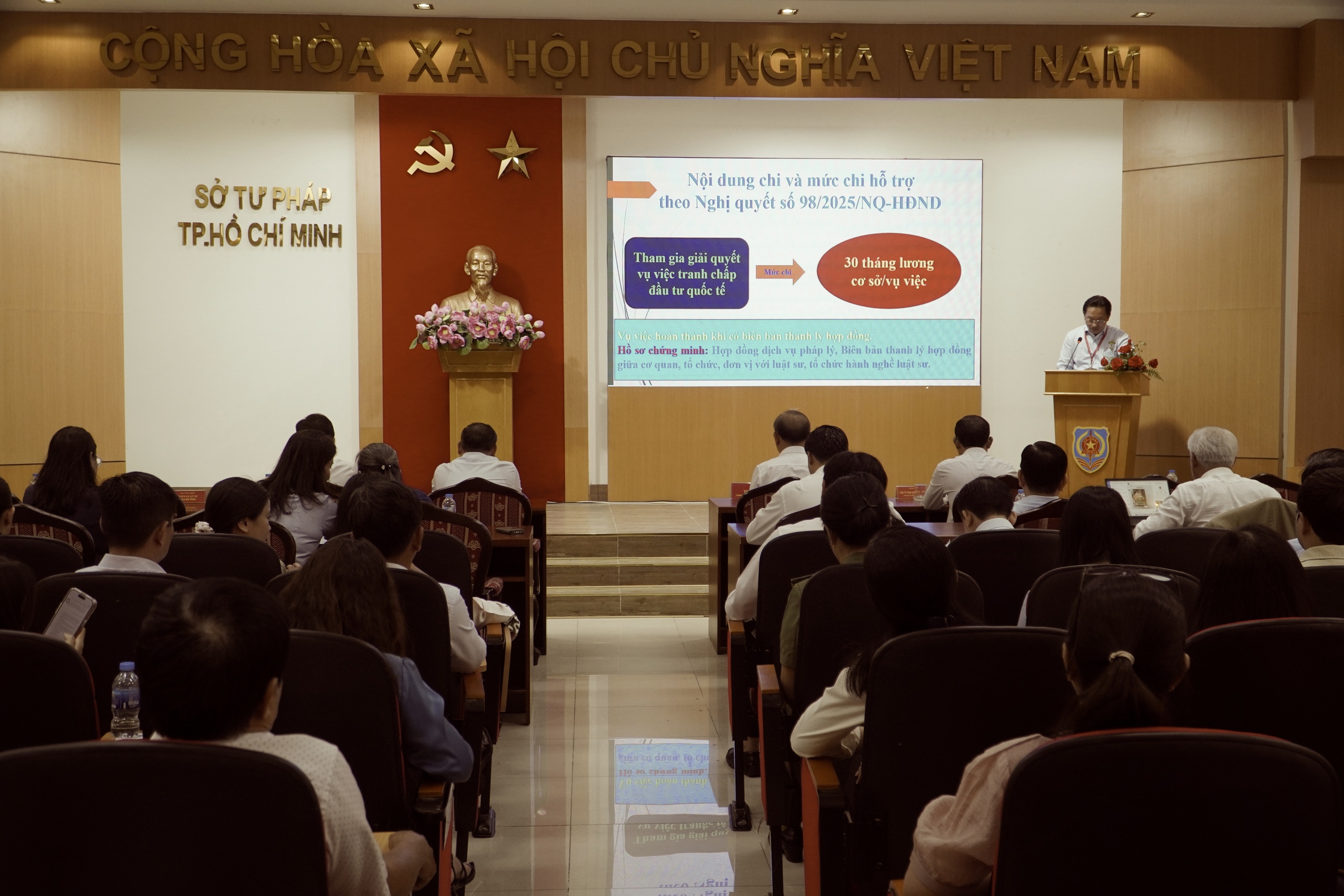 Vì sao TP.HCM mời luật sư tham gia xây dựng, phản biện chính sách? - Ảnh 4.