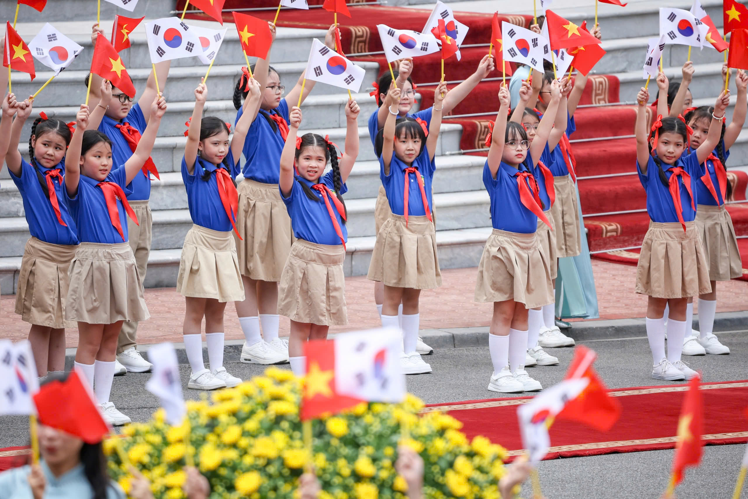 Tổng B&iacute; thư, Chủ tịch nước T&ocirc; L&acirc;m chủ tr&igrave; lễ đ&oacute;n Tổng thống H&agrave;n Quốc- Ảnh 1.