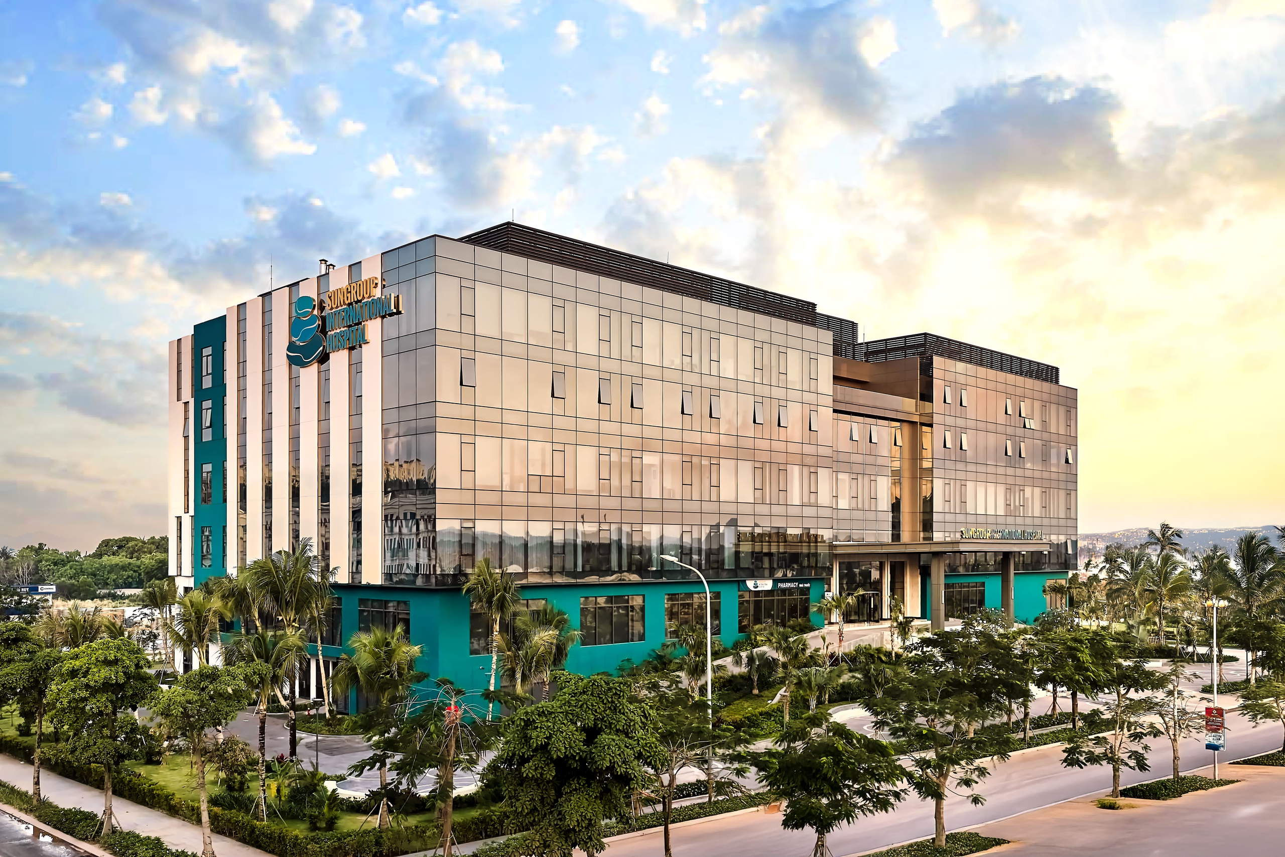 Khánh thành bệnh viện 5 sao đầu tiên ở Phú Quốc sau 8 tháng 'thần tốc'- Ảnh 2.