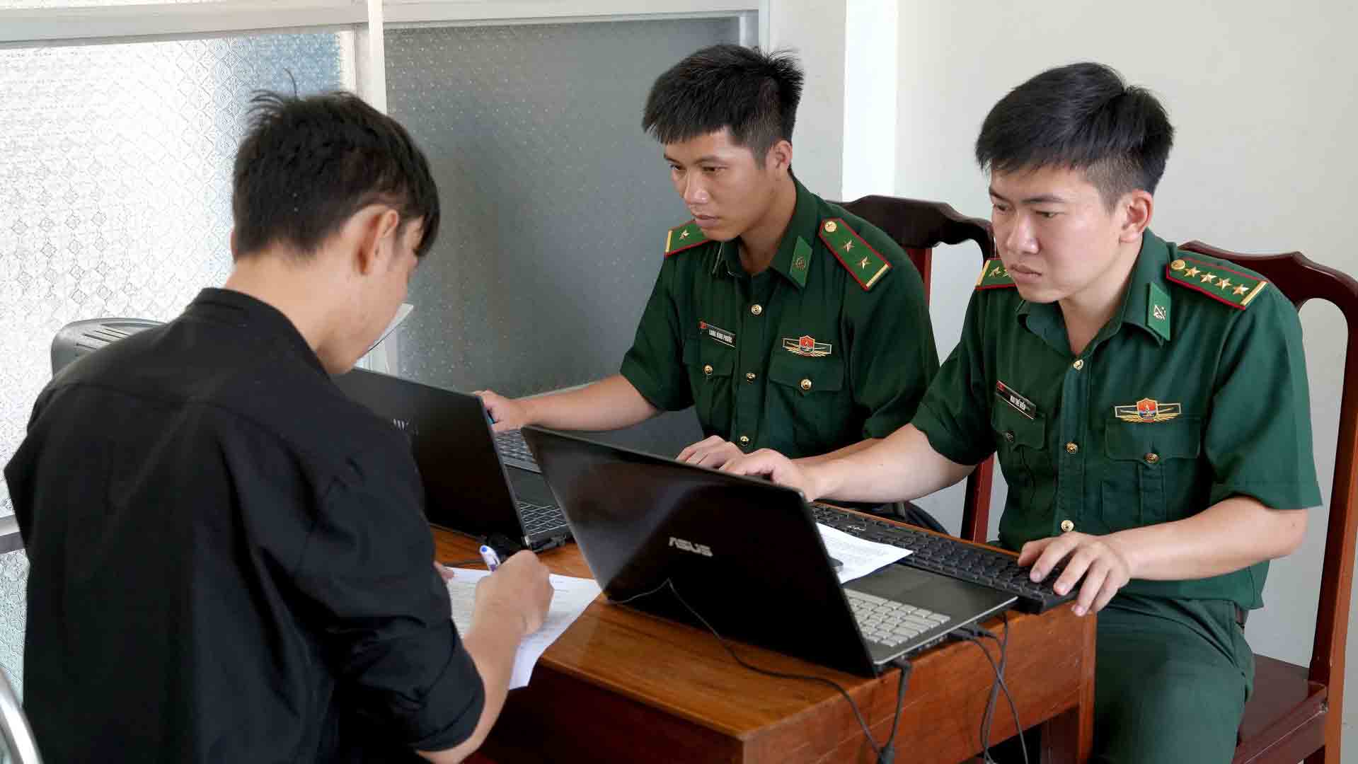 Bộ Công an triển khai nhiều biện pháp đấu tranh - Ảnh 2.