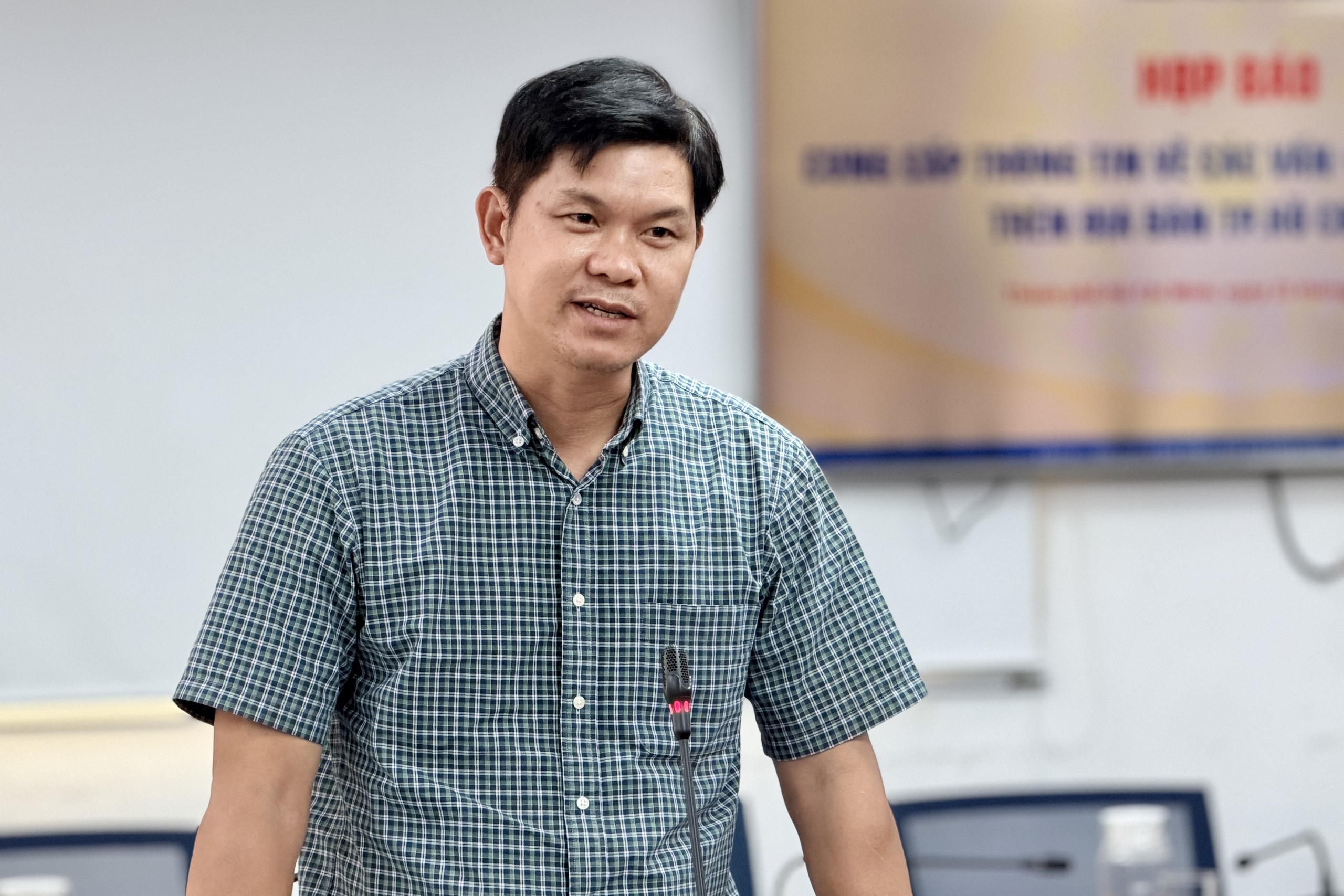 Chung cư Tín Phong 10 năm vẫn chưa cấp sổ hồng: Sở Xây dựng TP.HCM nói gì?- Ảnh 1.