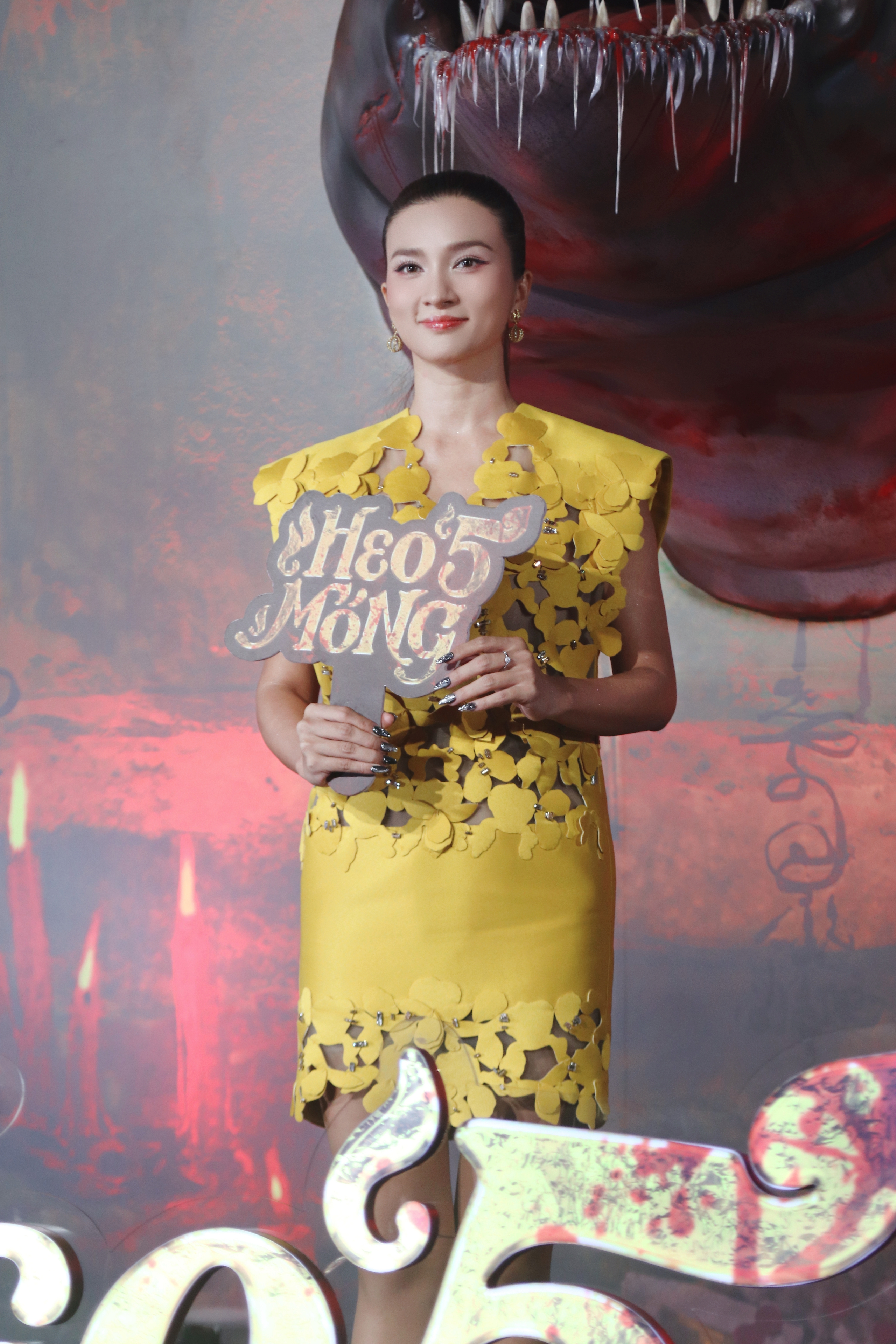 Kim Tuyến, Thi&ecirc;n An, Diệp Bảo Ngọc 'đọ sắc' tr&ecirc;n thảm đỏ - Ảnh 3.