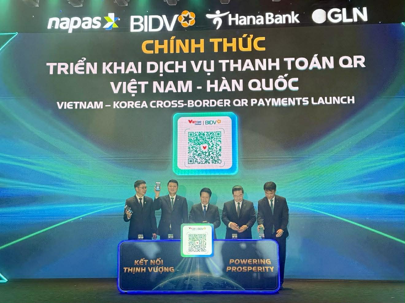 Hơn 115 triệu người Hàn Quốc có thể thanh toán QR tại Việt Nam   - Ảnh 1.