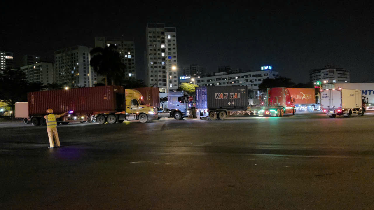 Sau vụ tai nạn liên hoàn trên cầu Phú Mỹ, CSGT TP.HCM cảnh báo quan trọng- Ảnh 3.