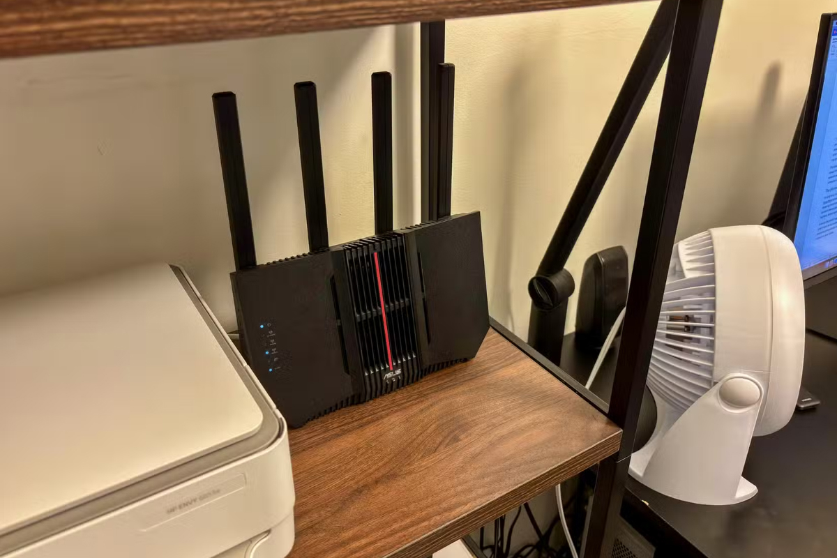 Wi-Fi đang là 'kẻ thù thầm lặng' của nhà thông minh? - Ảnh 1.