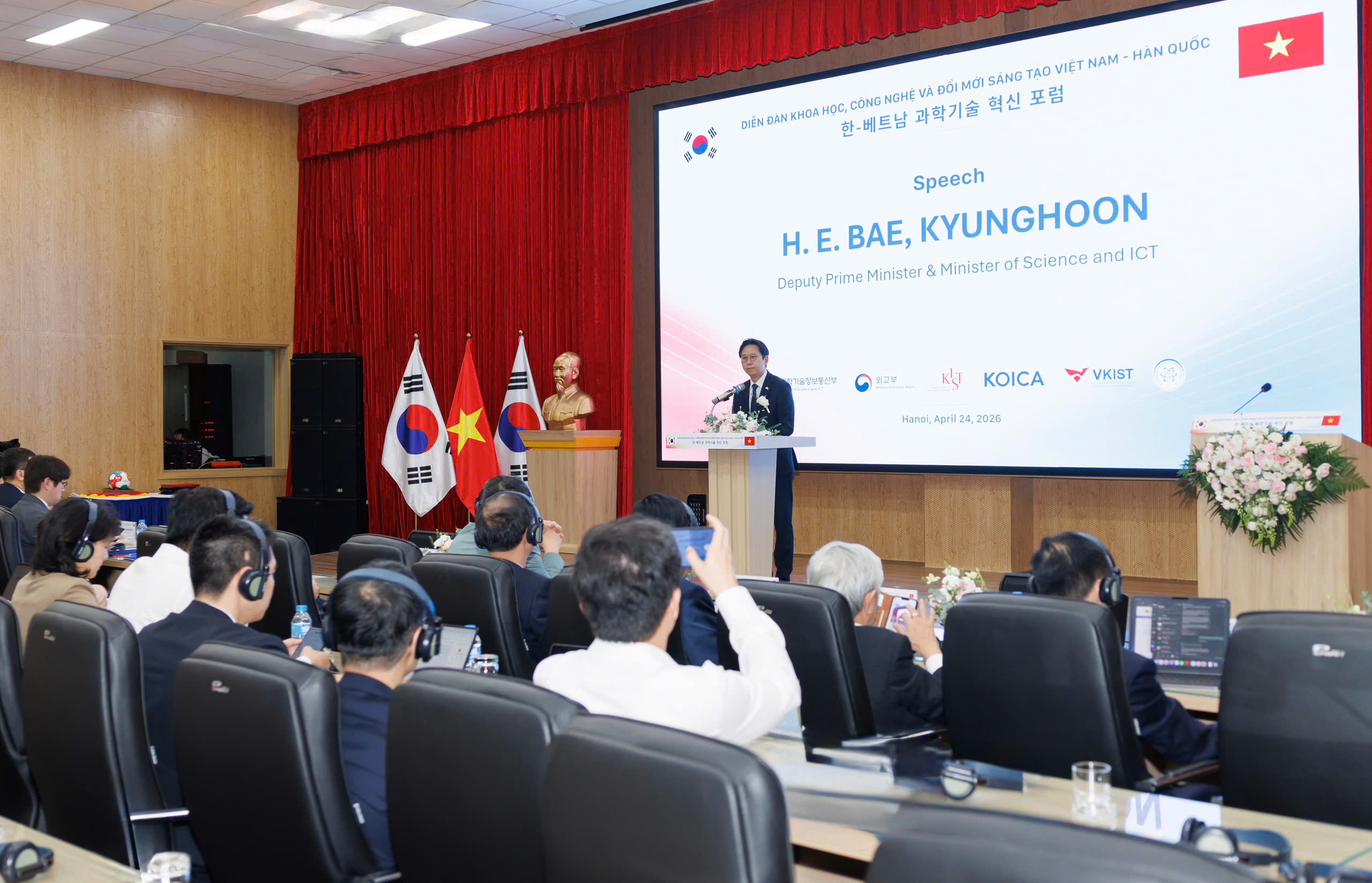 Trường đại học Quang Trung - Cùng Việt Nam xây dựng nền giáo dục trọng trách- Ảnh 2.