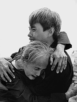 Nhớ 30.4 qua ảnh của nghệ sĩ L&acirc;m Hồng Long, Đo&agrave;n C&ocirc;ng T&iacute;nh

- Ảnh 1.